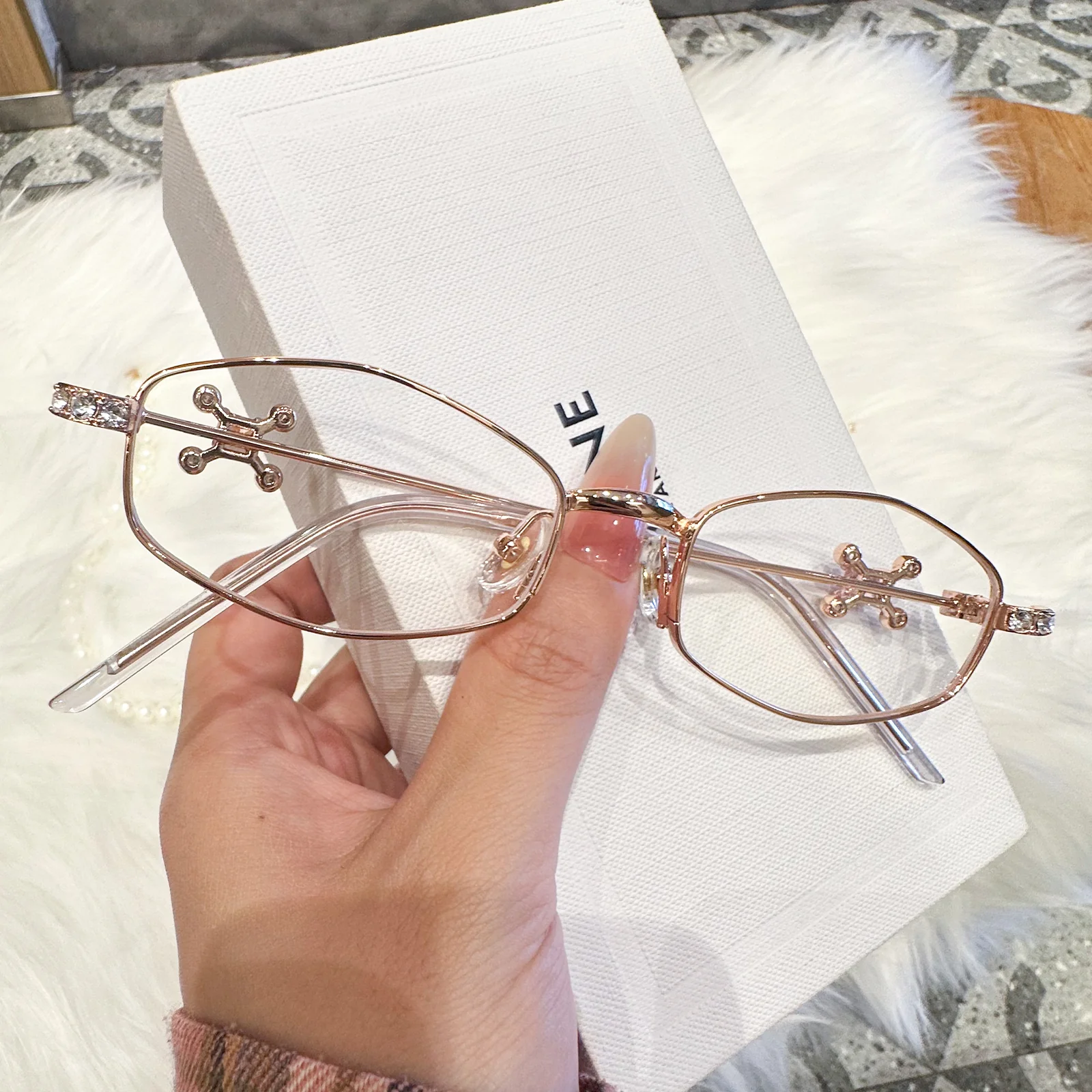 Ottilie Eyeglasses - Image 14