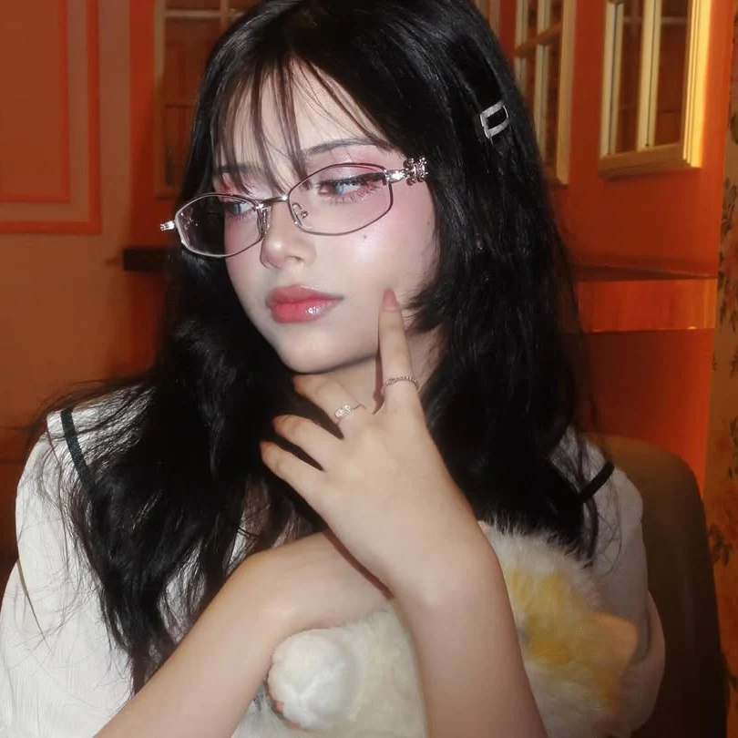 Ottilie Eyeglasses - Image 4