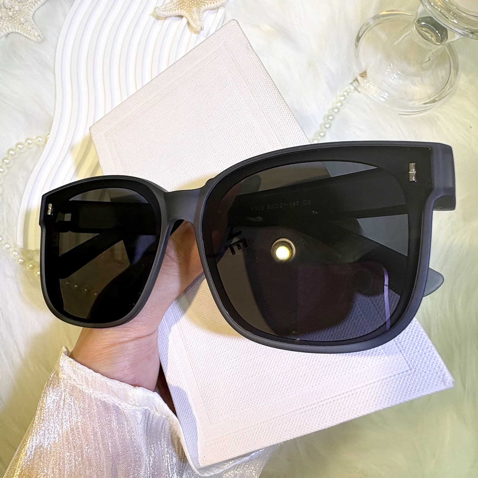 Over-glasses sunglasses - Image 2