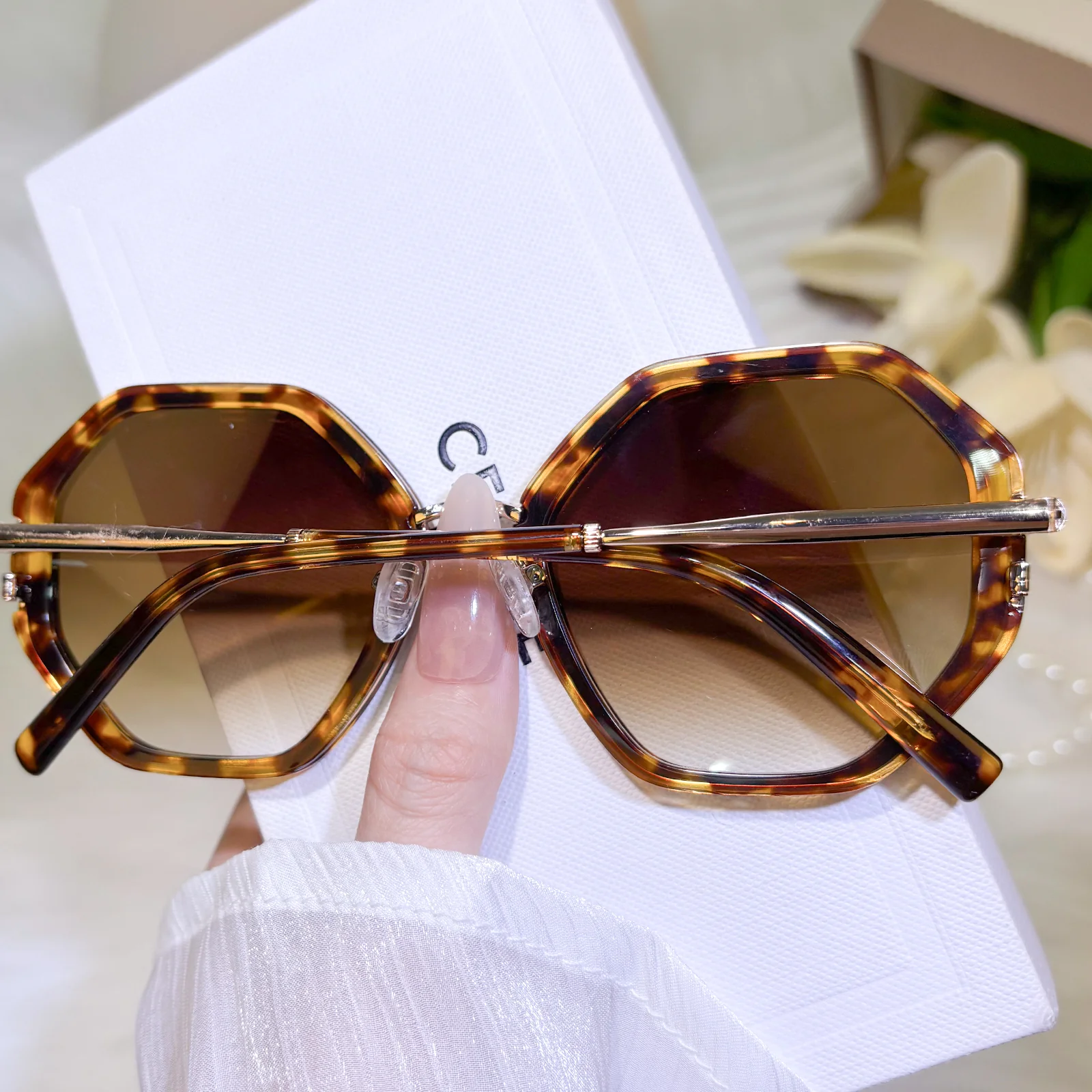 Palo Sunglasses - Image 6