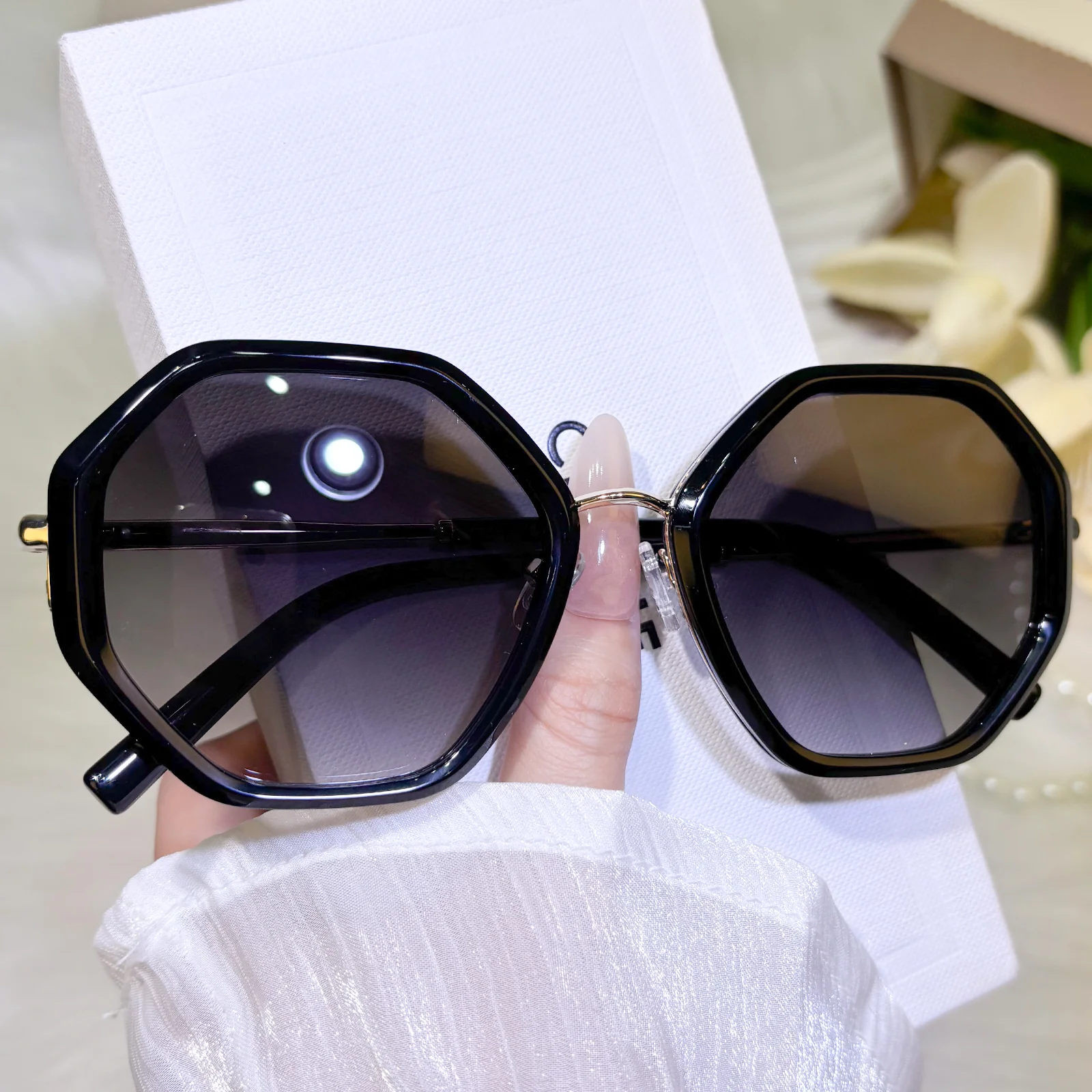 Palo Sunglasses - Image 8