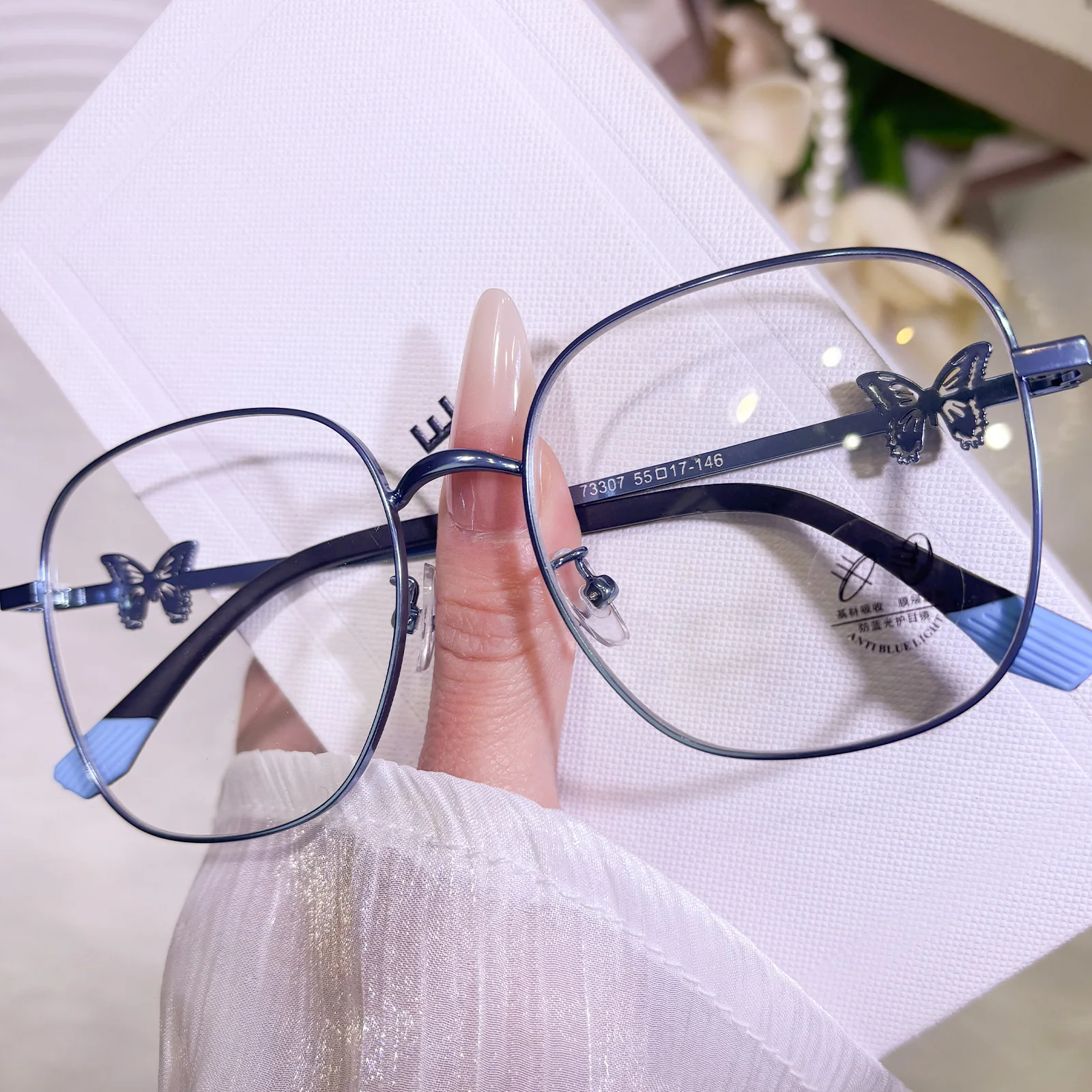 Papillon Eyeglasses - Image 22
