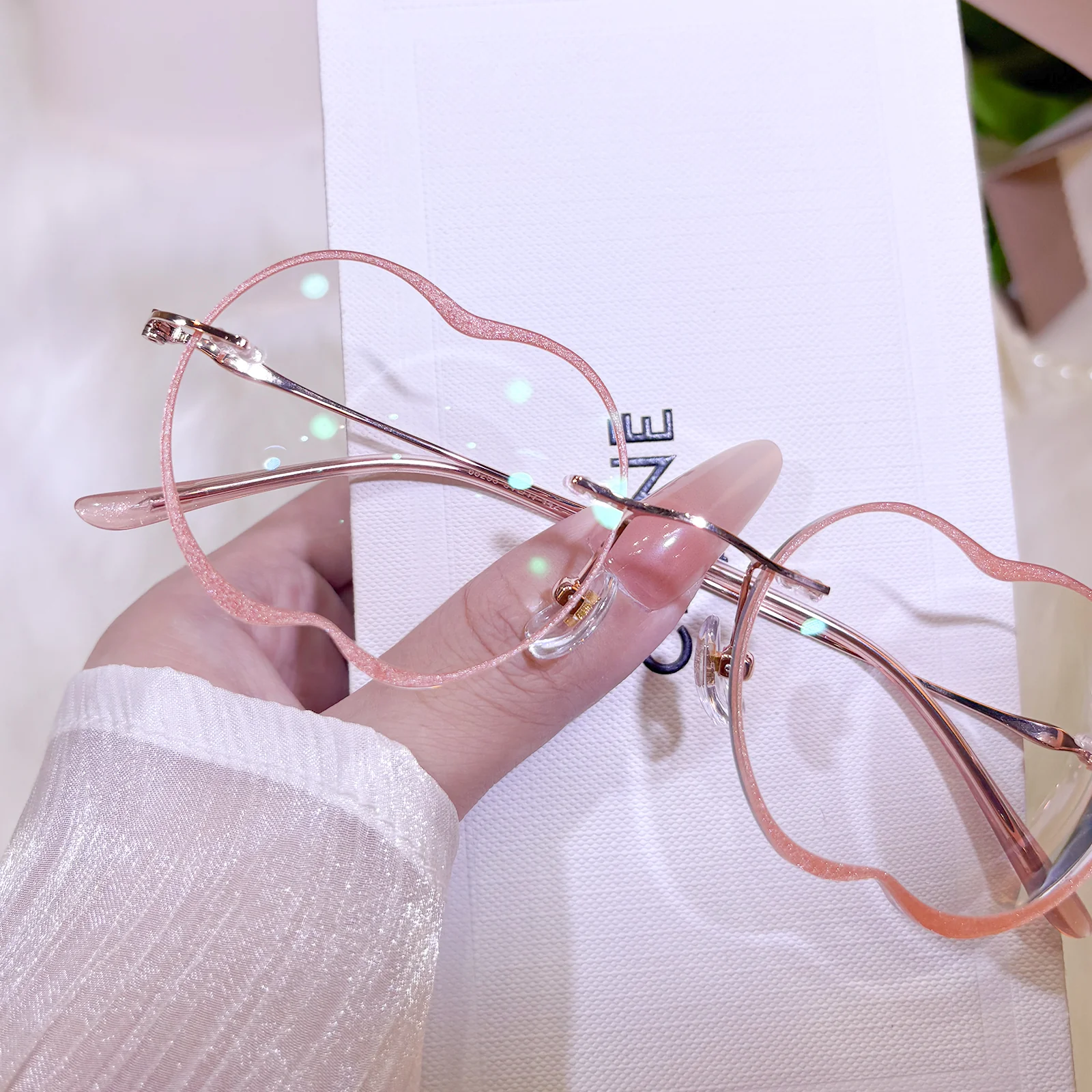 Pera Eyeglasses - Image 3
