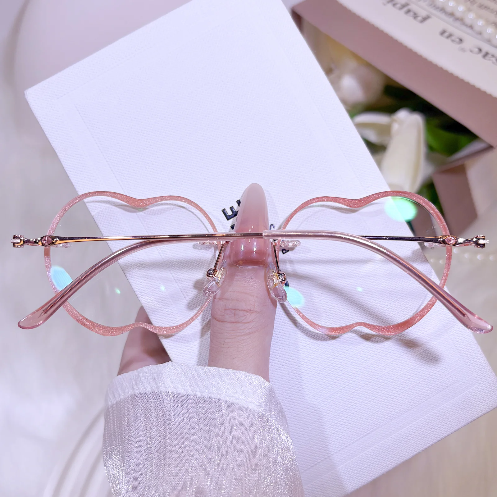 Pera Eyeglasses - Image 6