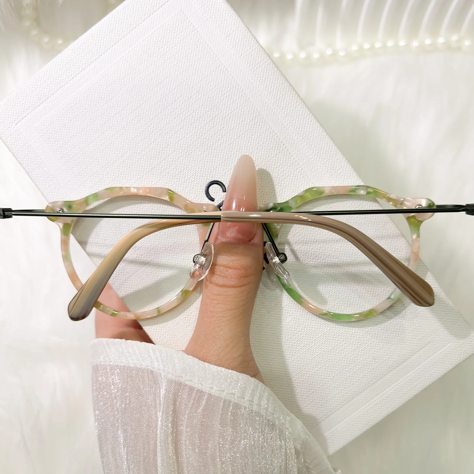 Petal Eyeglasses - Image 3