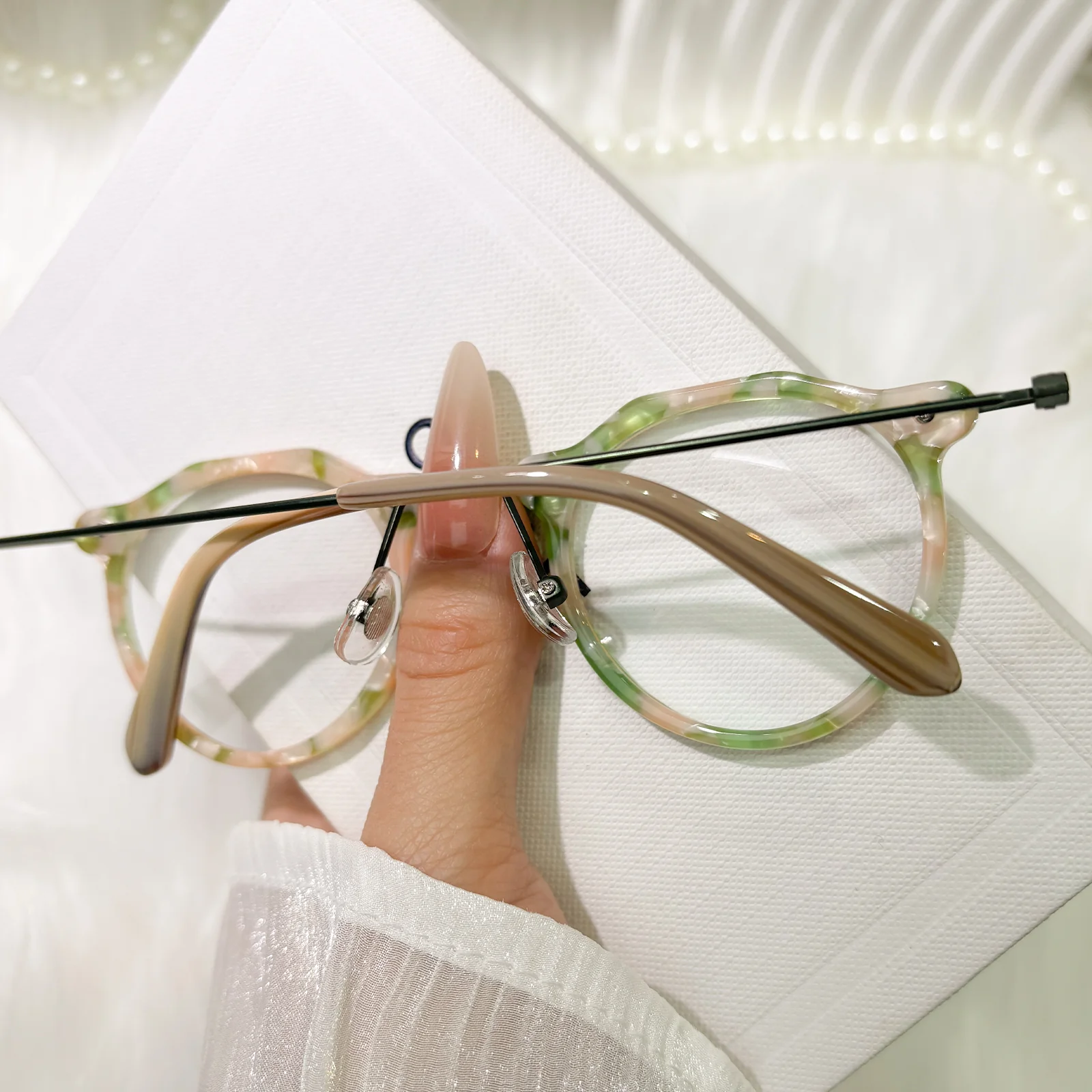 Petal Eyeglasses - Image 5