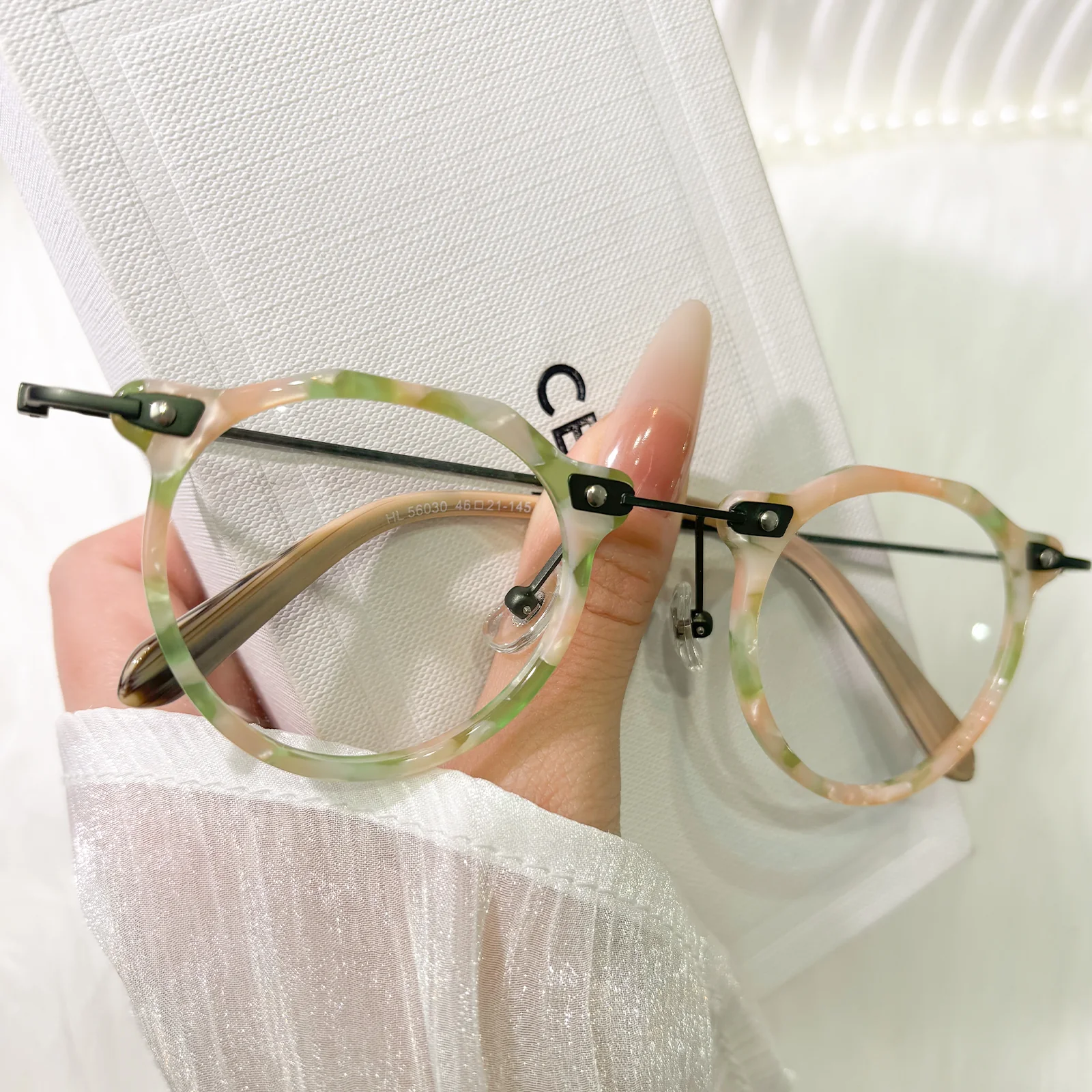 Petal Eyeglasses - Image 6