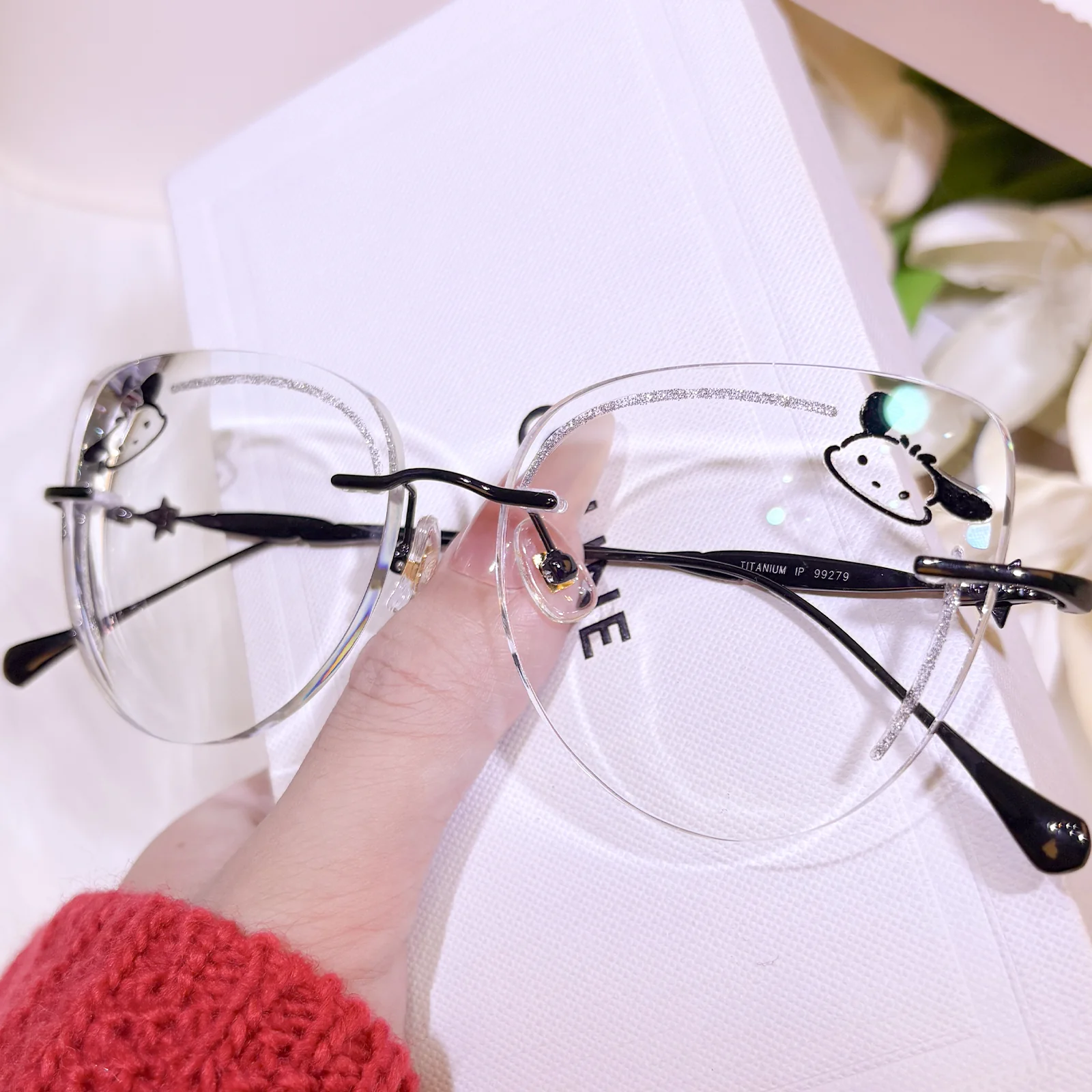 Pocha Eyeglasses - Image 5