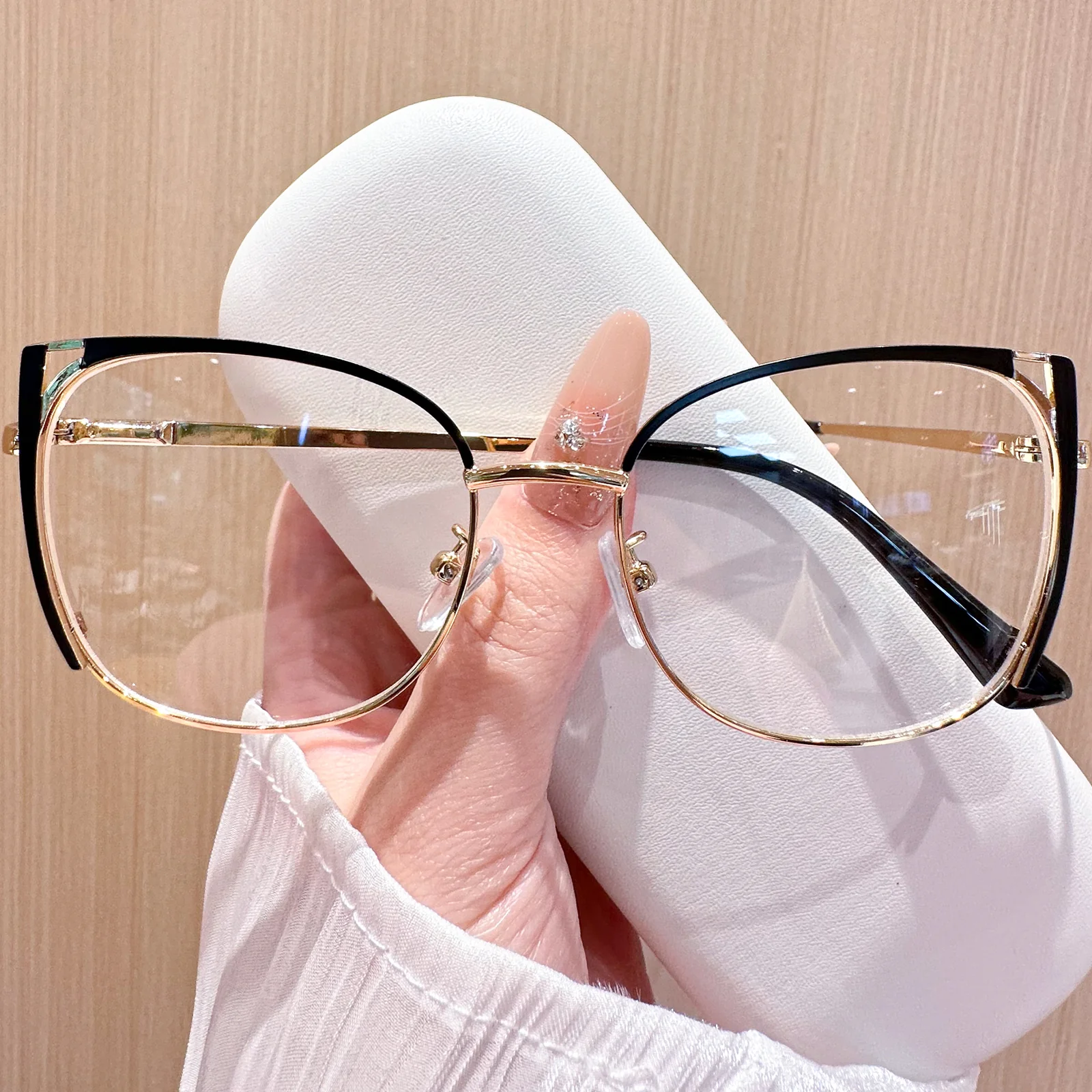 Regan Eyeglasses - Image 4