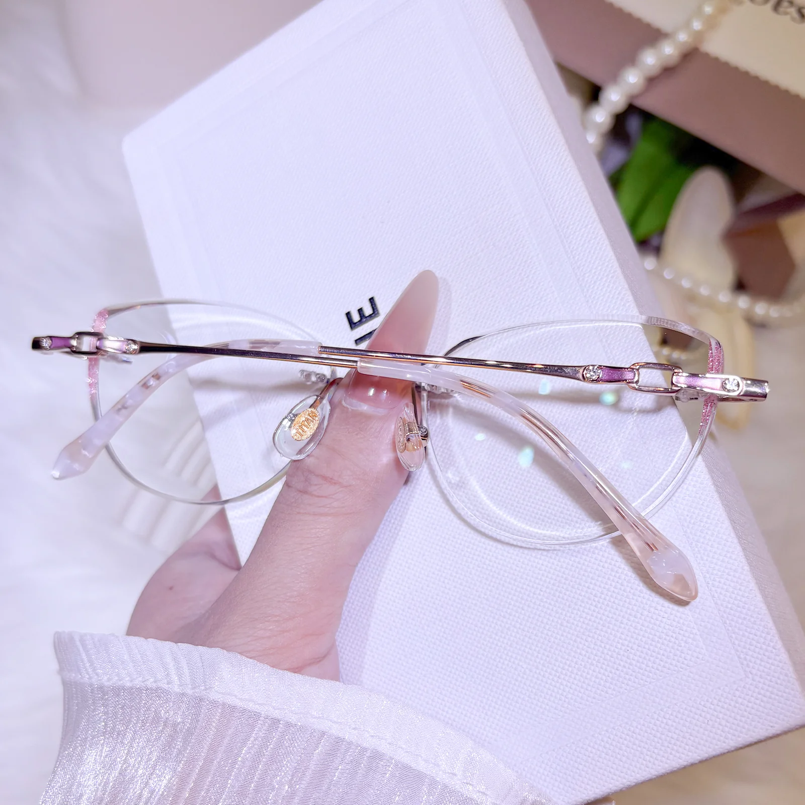Reina Eyeglasses - Image 4