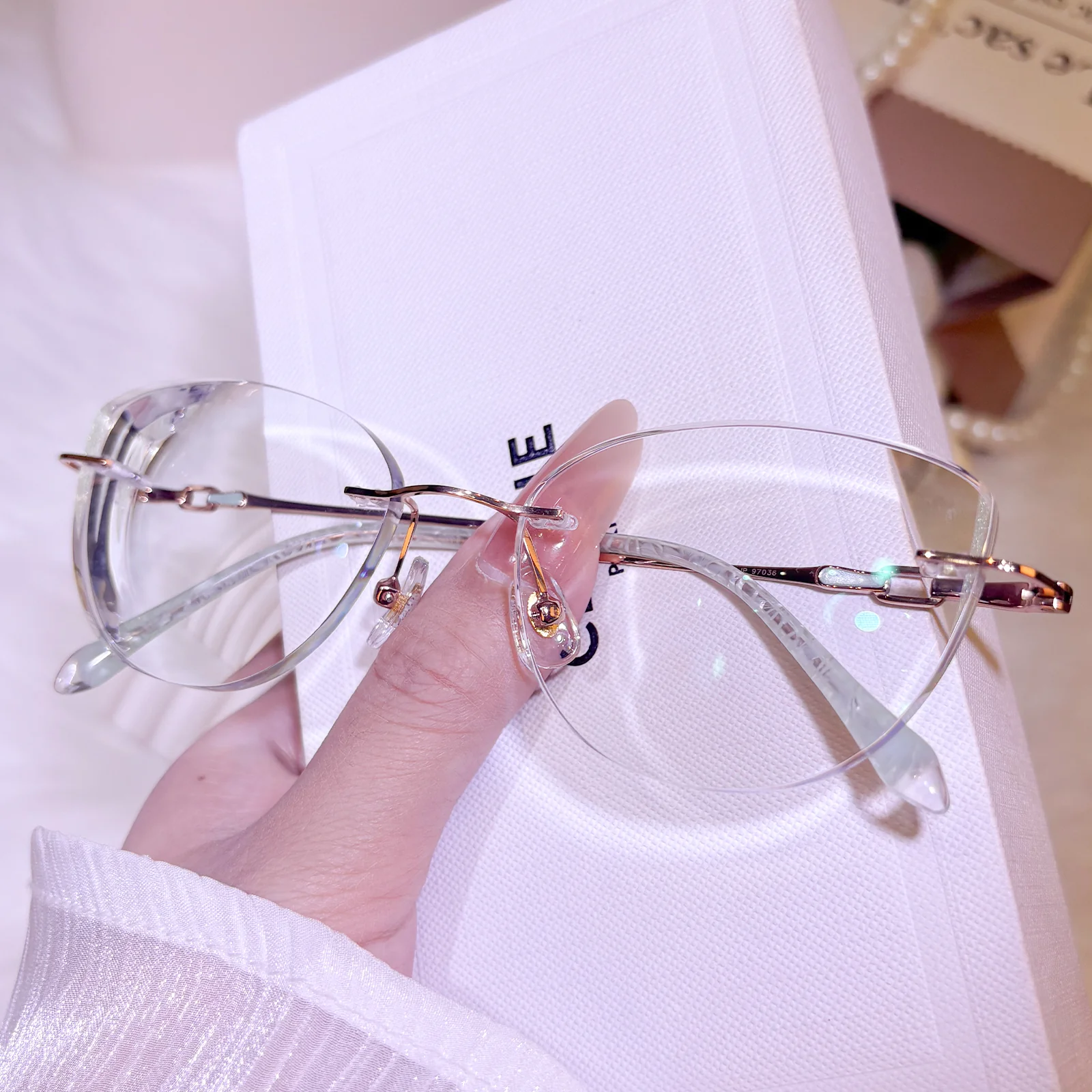 Reina Eyeglasses - Image 8