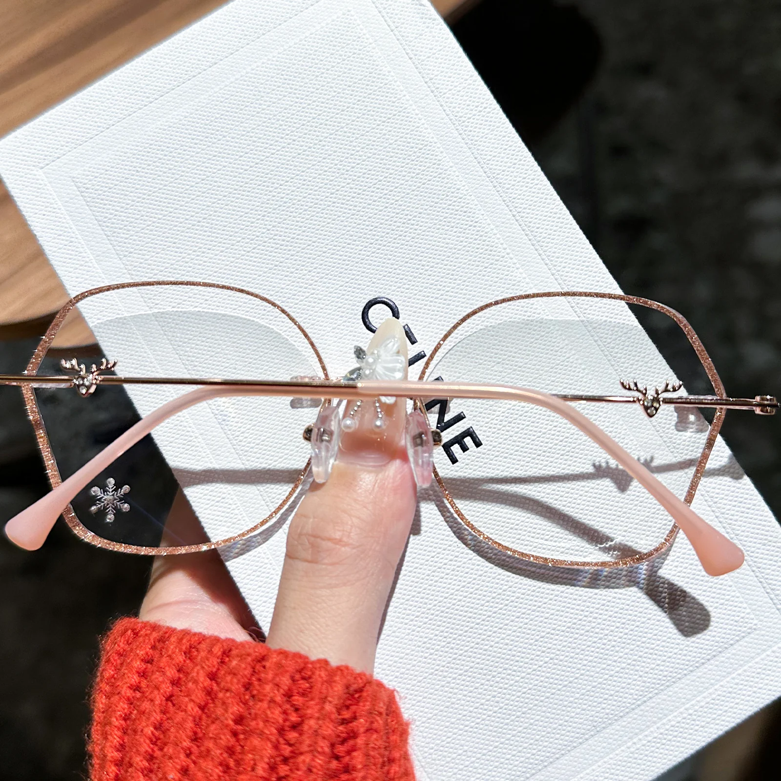 Roe Eyeglasses - Image 10