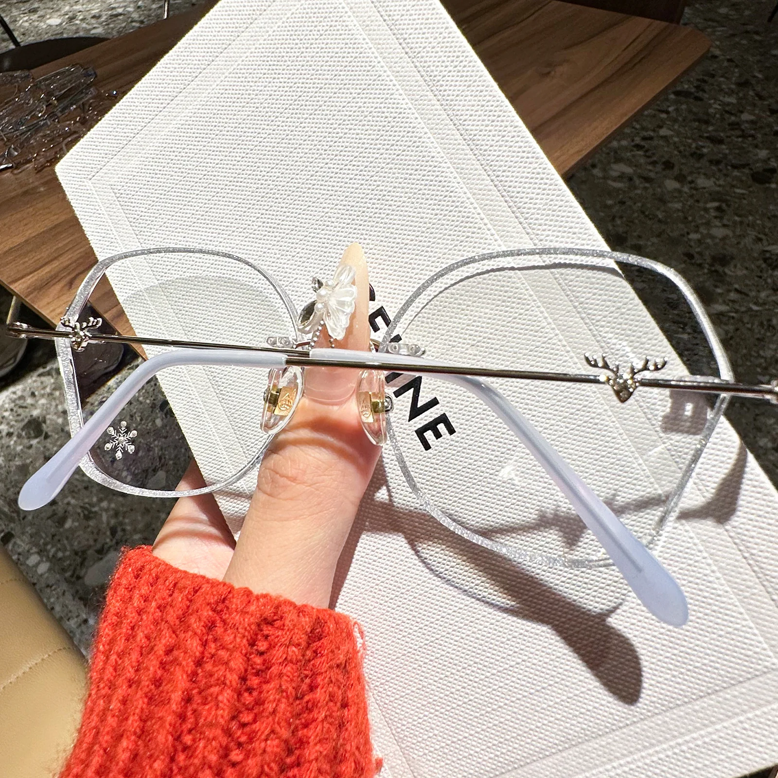 Roe Eyeglasses - Image 7