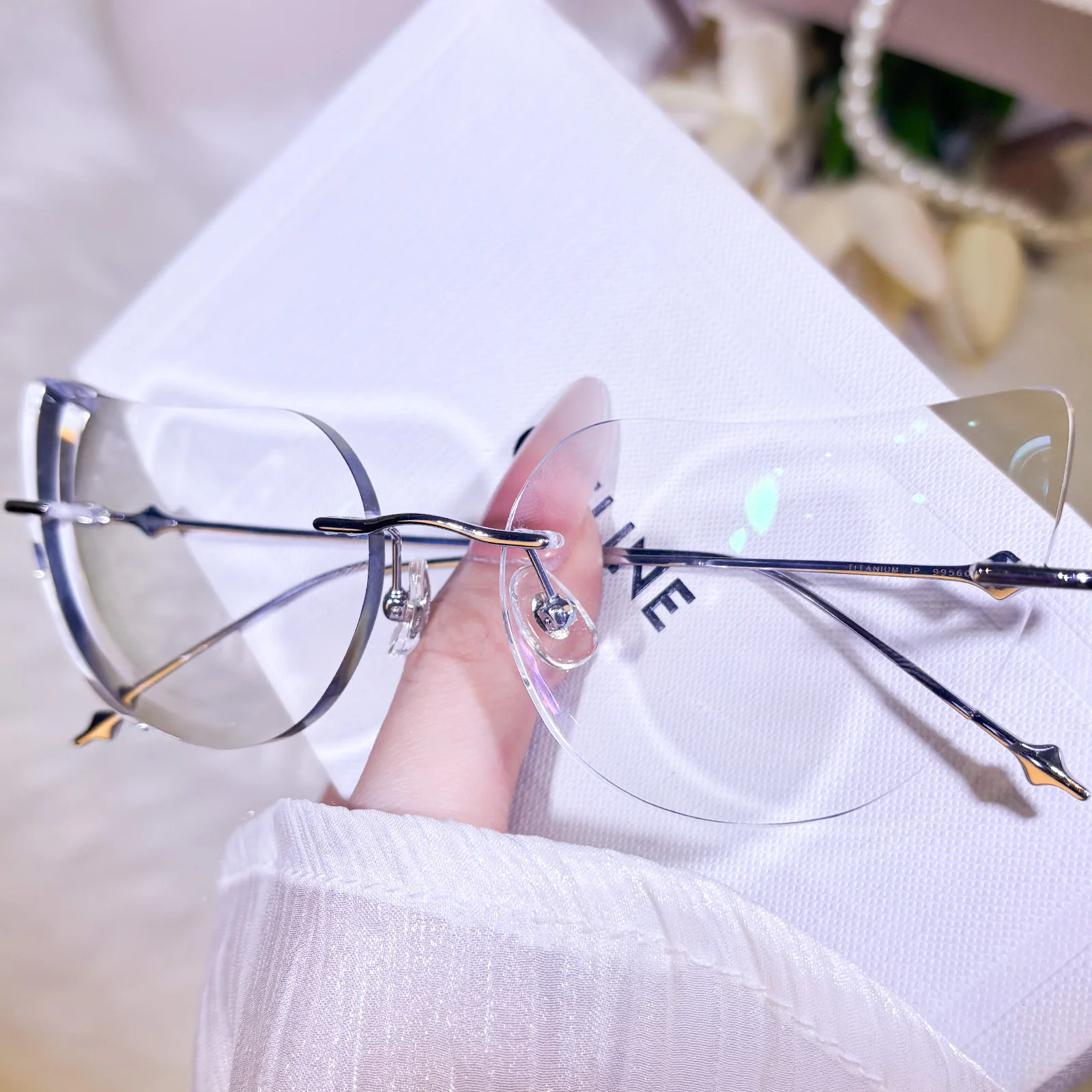 Roxy Eyeglasses - Image 4