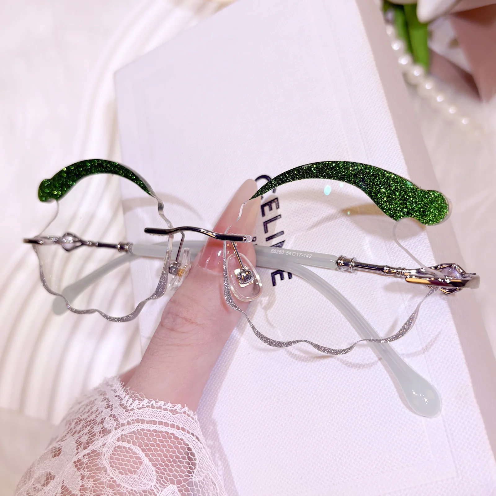 Santa Eyeglasses - Image 16