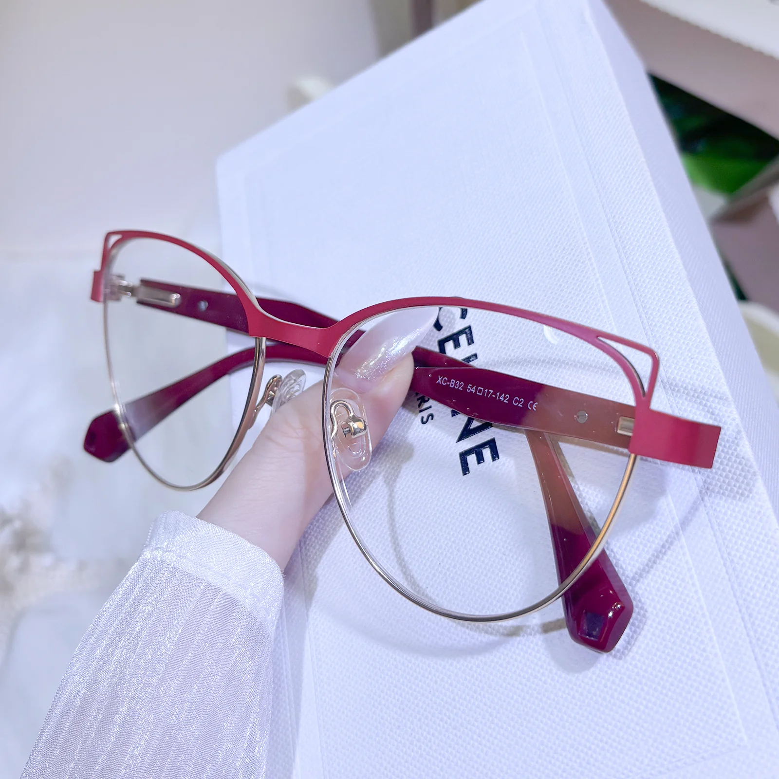 Selah Eyeglasses - Image 11