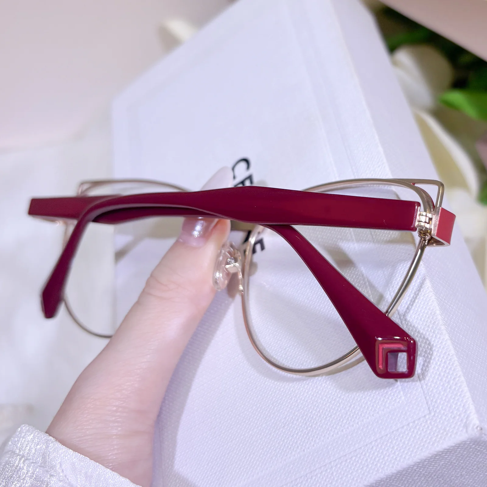 Selah Eyeglasses - Image 12