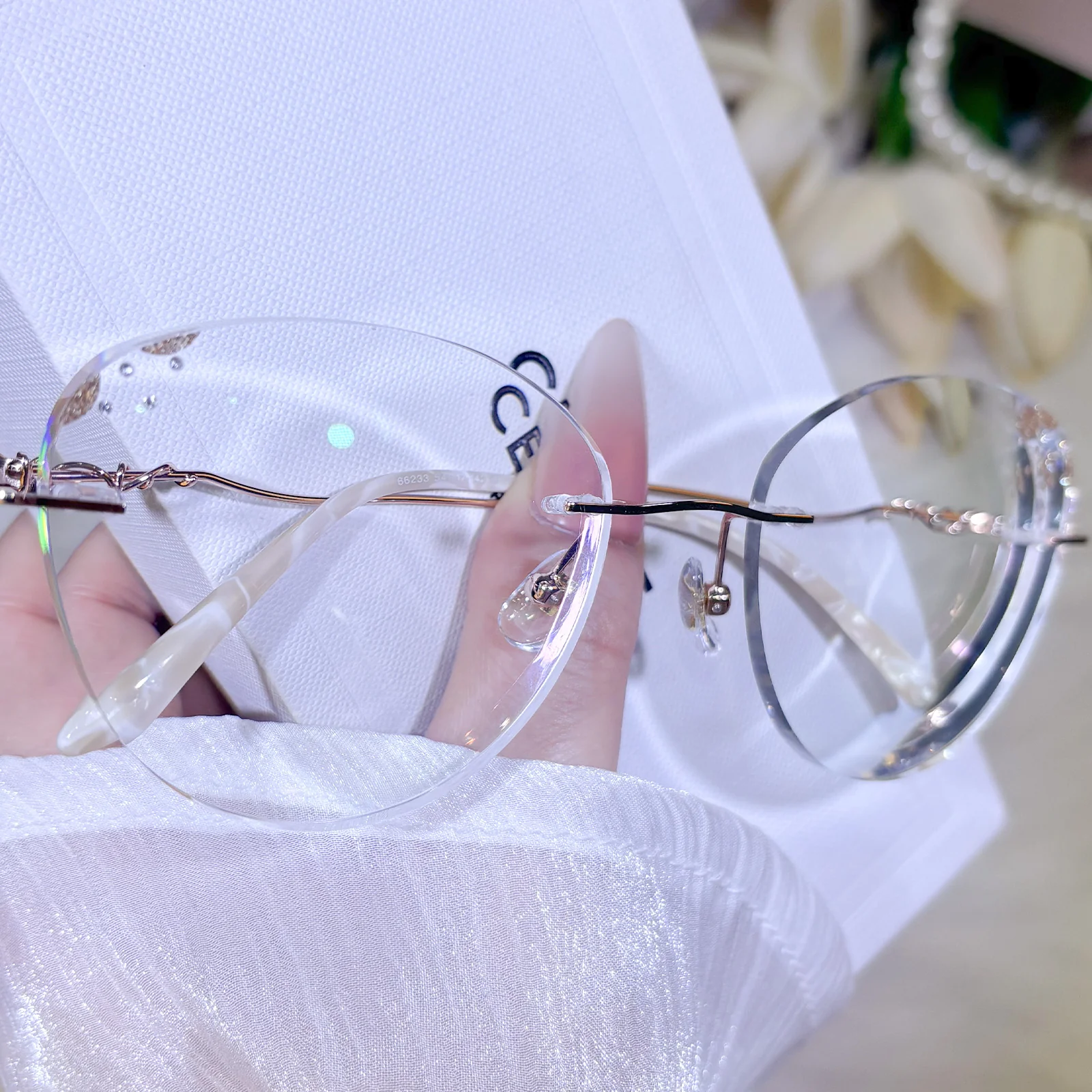 Seria Eyeglasses - Image 3