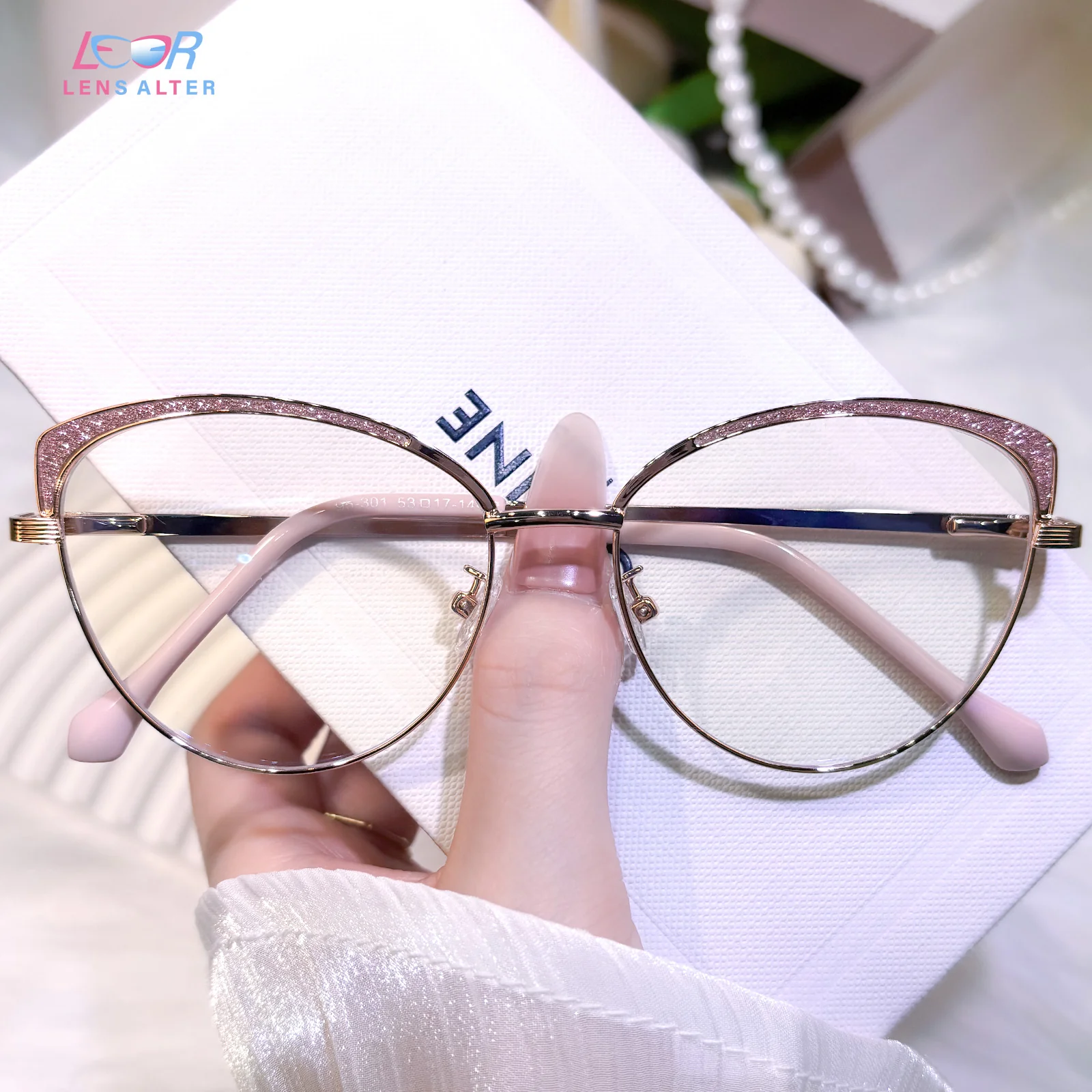 Shaye Eyeglasses - Image 13