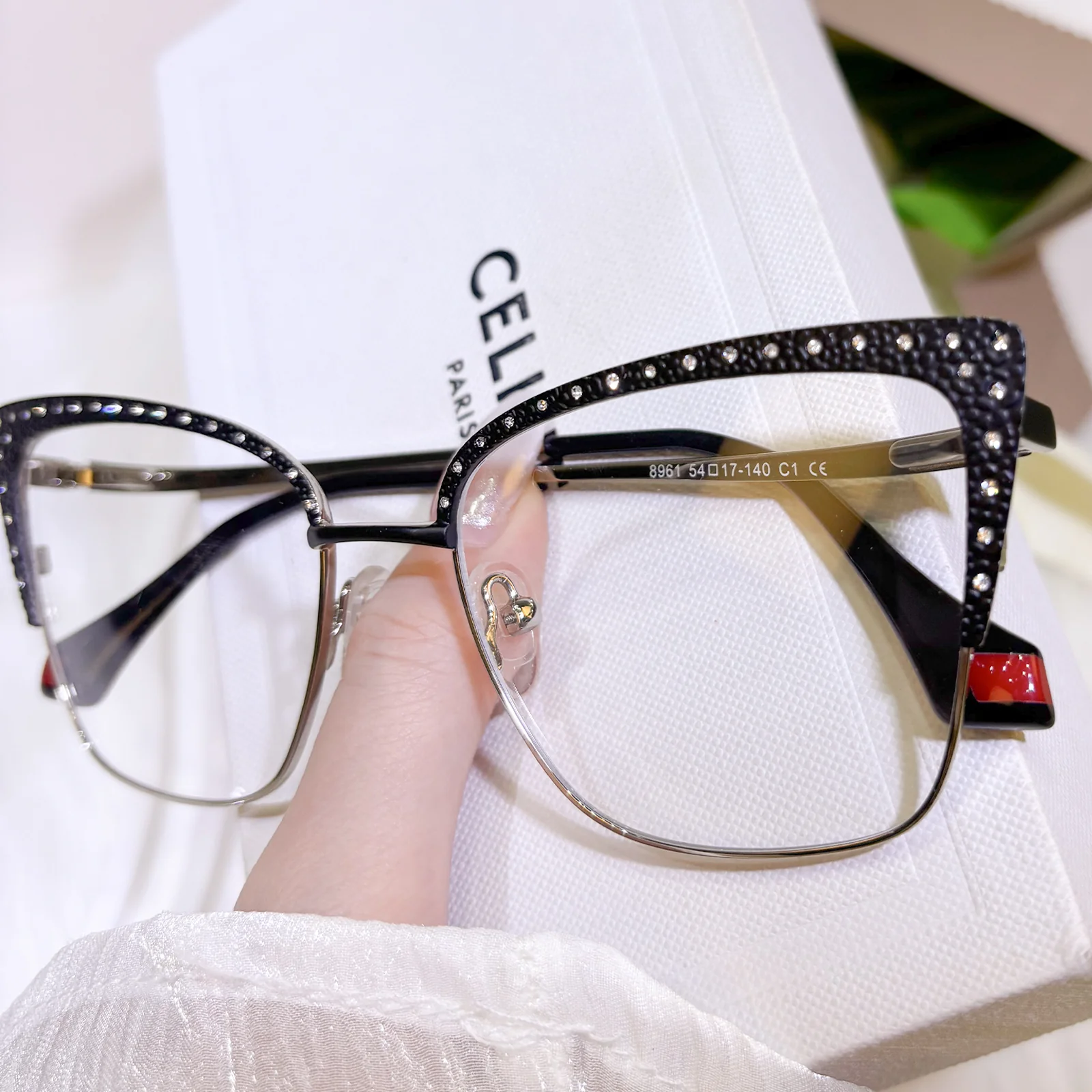 Sira Eyeglasses - Image 7