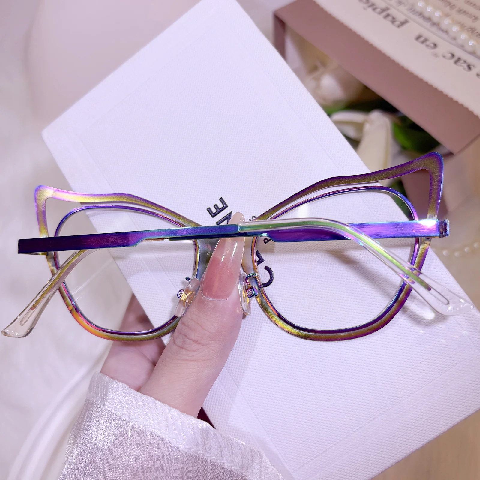 Siren Eyeglasses - Image 3
