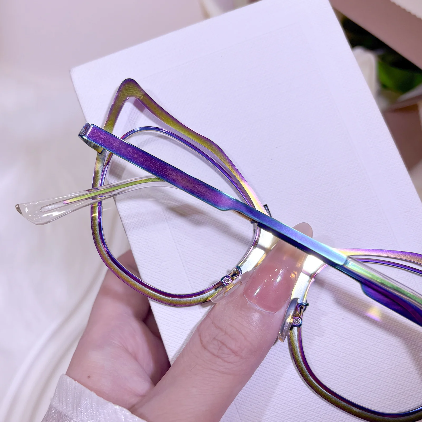 Siren Eyeglasses - Image 4