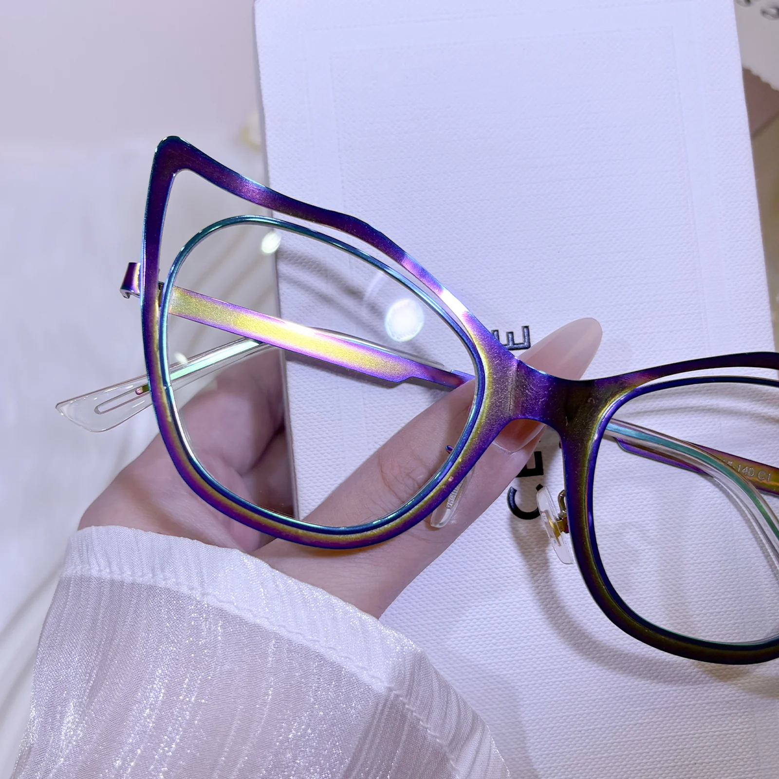 Siren Eyeglasses - Image 6