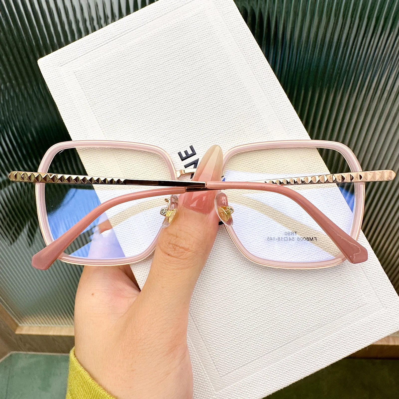Soe Eyeglasses - Image 7