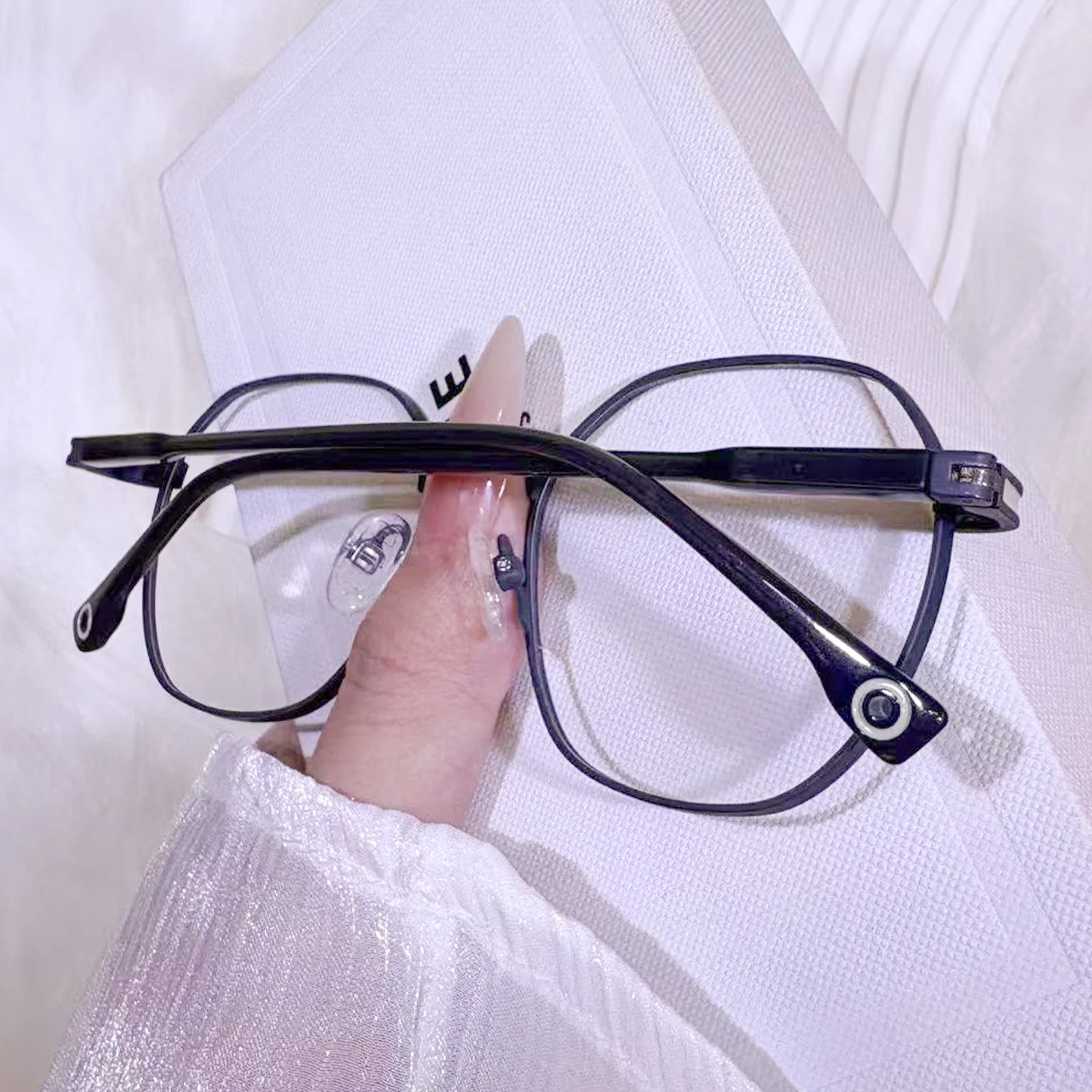Sorrel Eyeglasses - Image 10