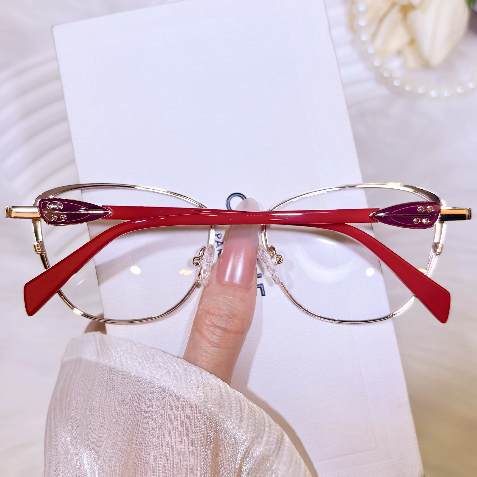 Sovana Eyeglasses - Image 10