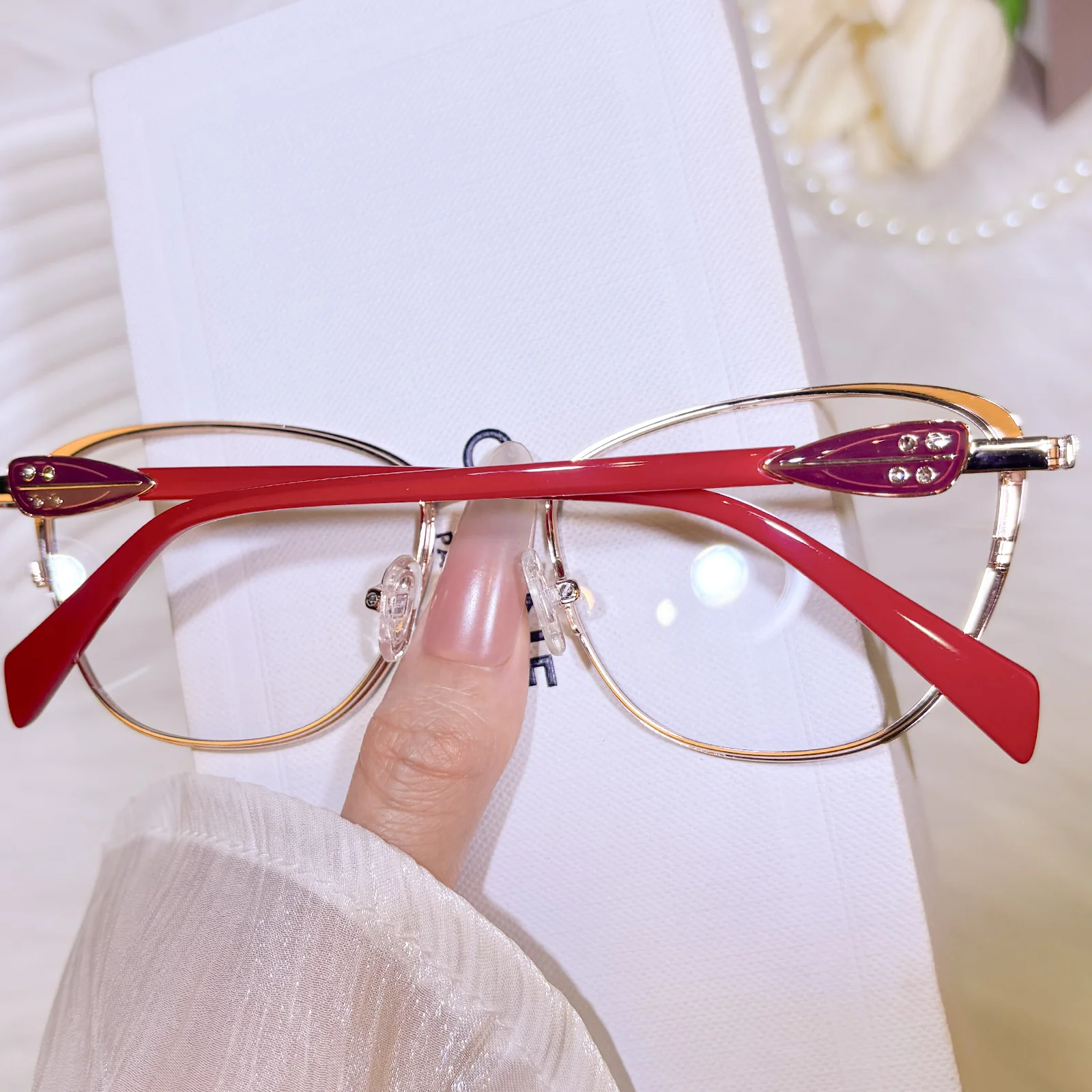 Sovana Eyeglasses - Image 12