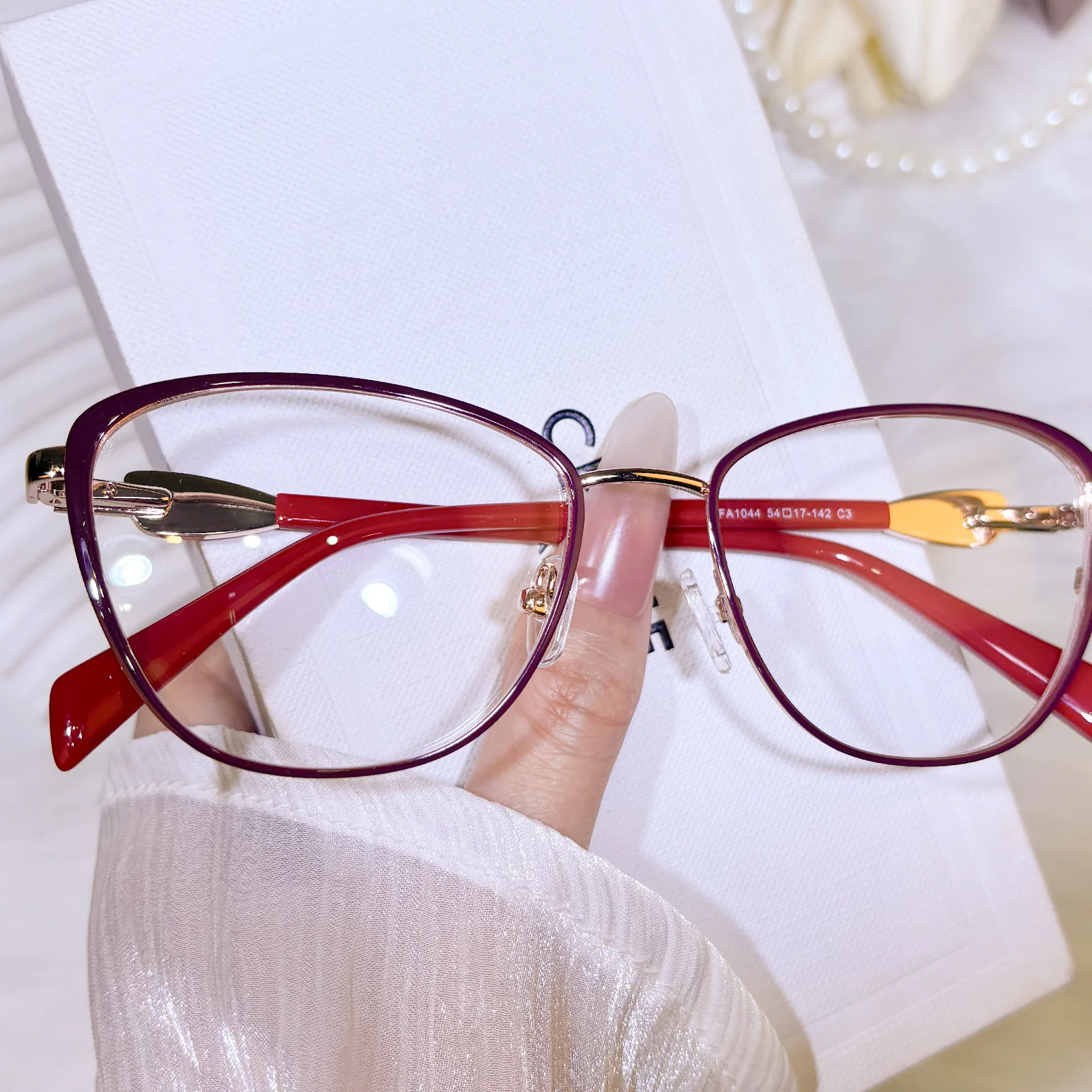 Sovana Eyeglasses - Image 8