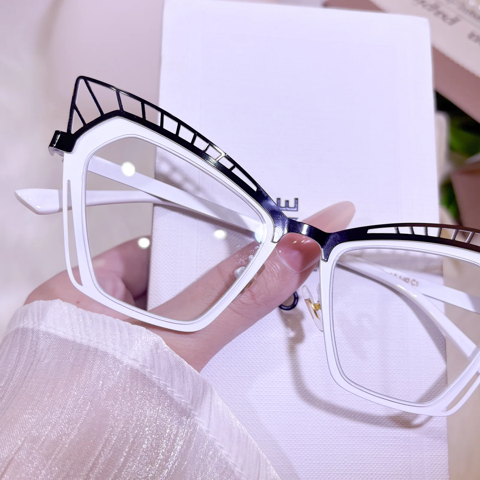Spooky Eyeglasses - Image 3