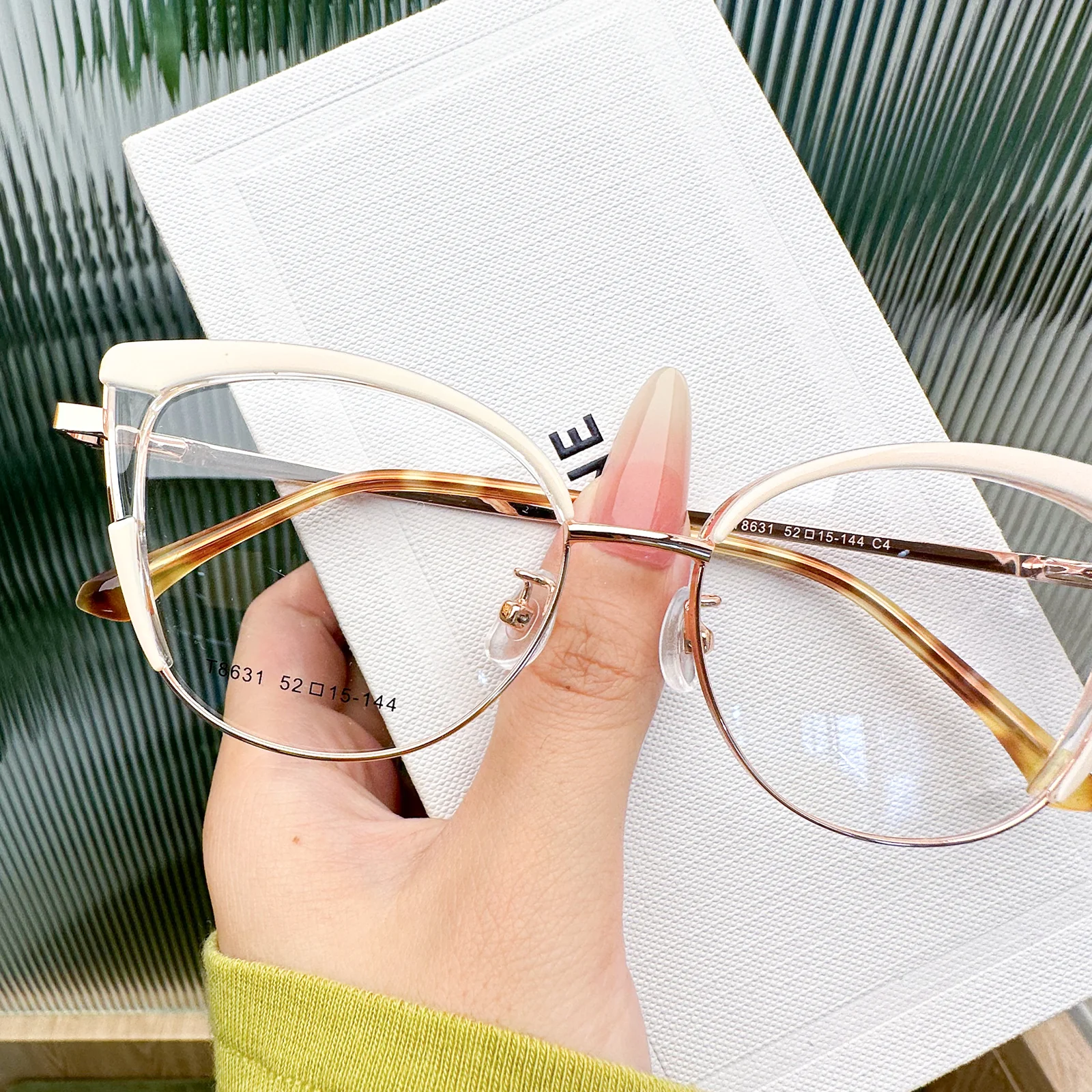 Sunniva Eyeglasses - Image 5