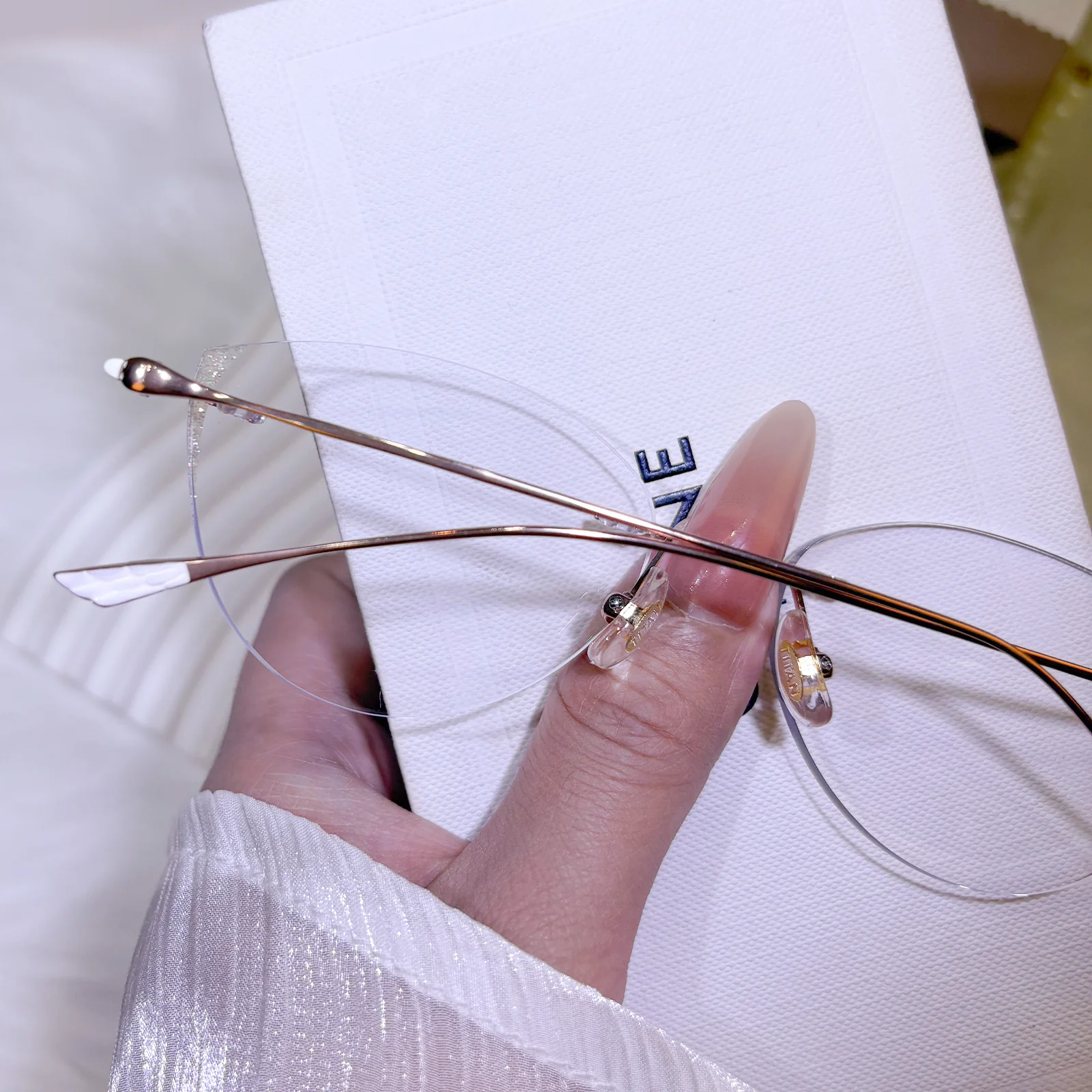 Swana Eyeglasses - Image 10