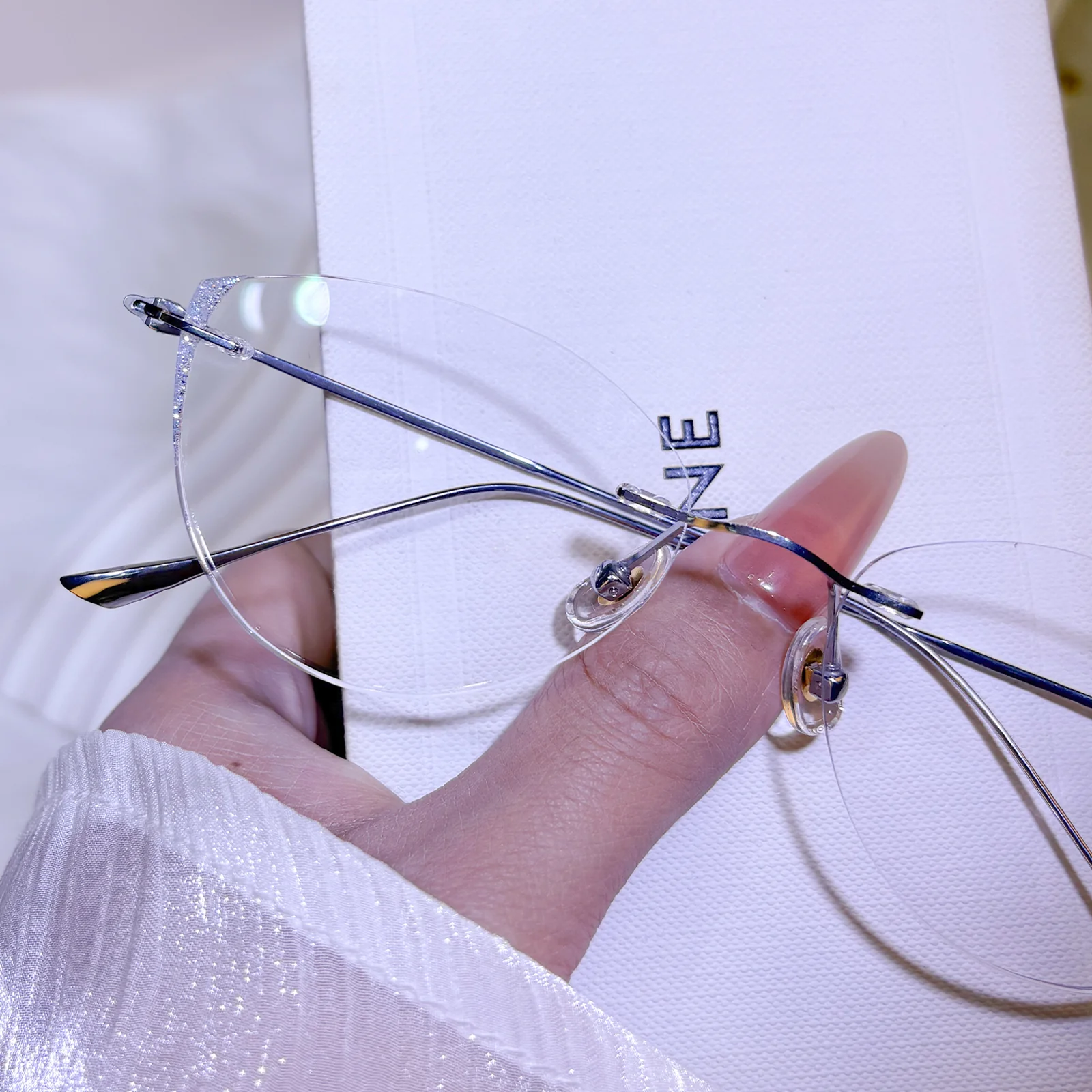 Swana Eyeglasses - Image 3