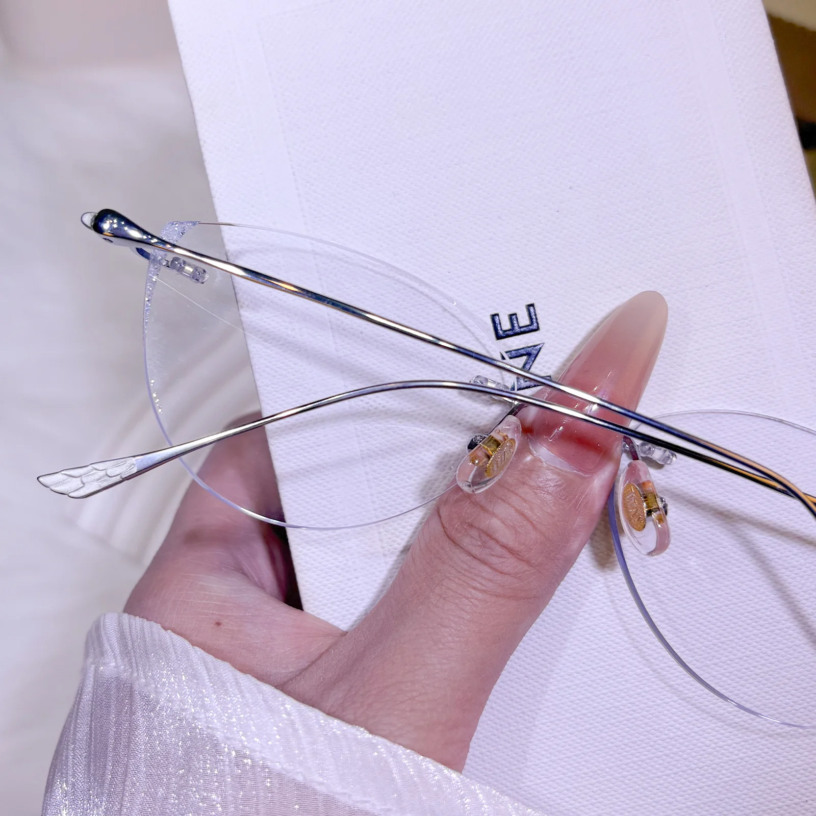 Swana Eyeglasses - Image 4