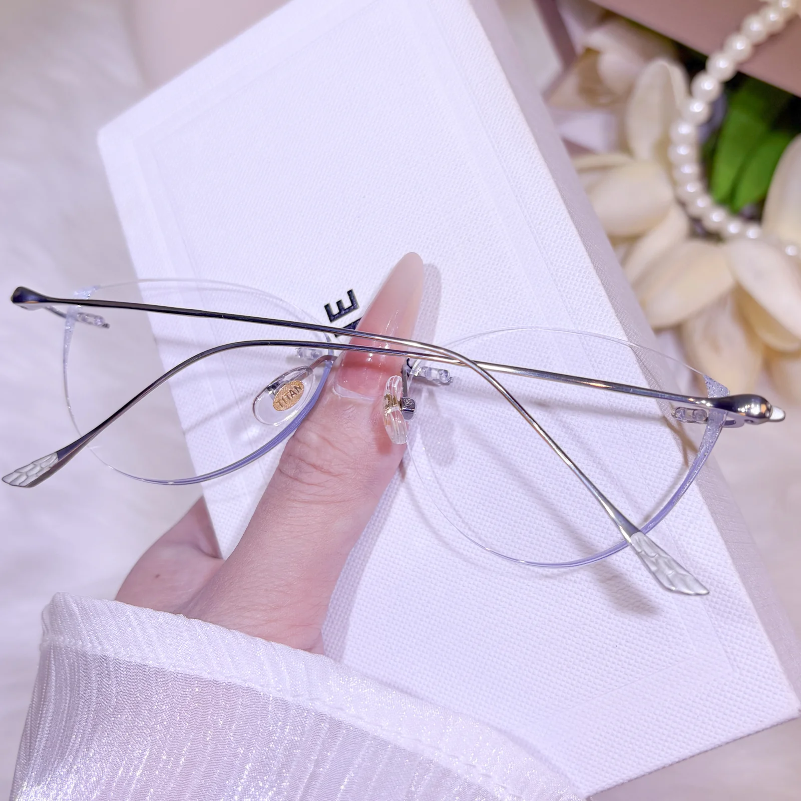 Swana Eyeglasses - Image 5