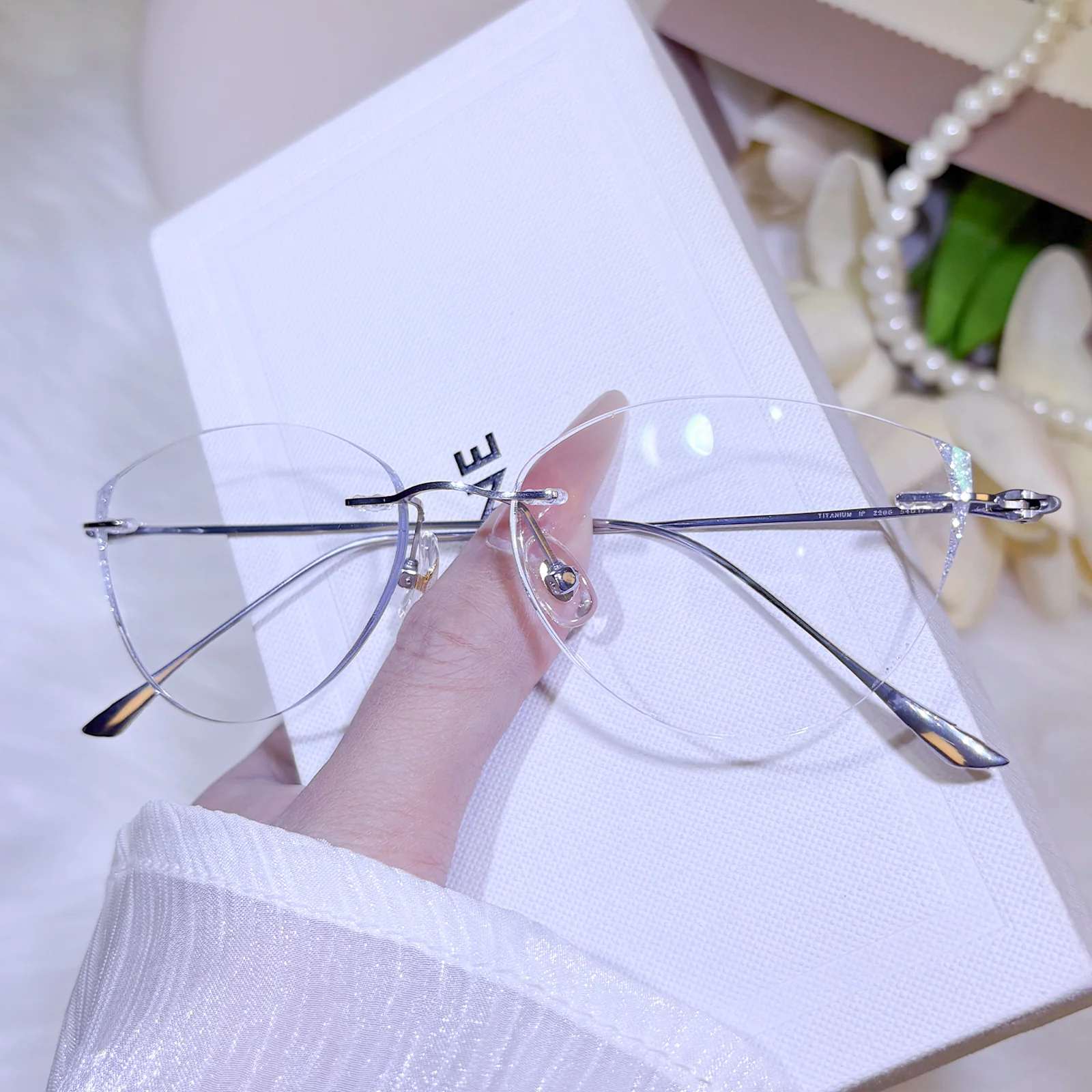 Swana Eyeglasses - Image 6