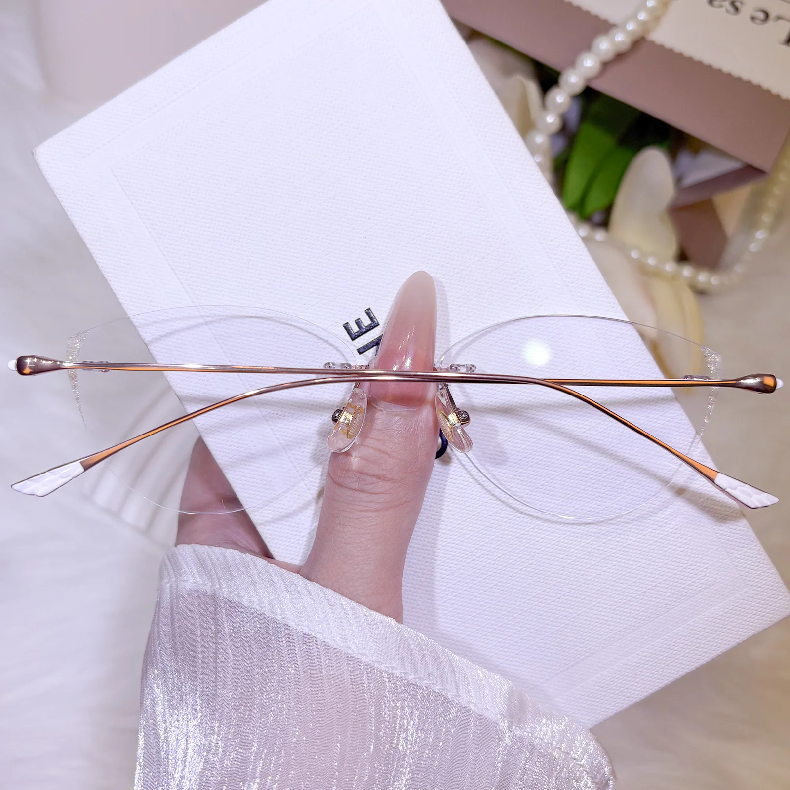 Swana Eyeglasses - Image 9