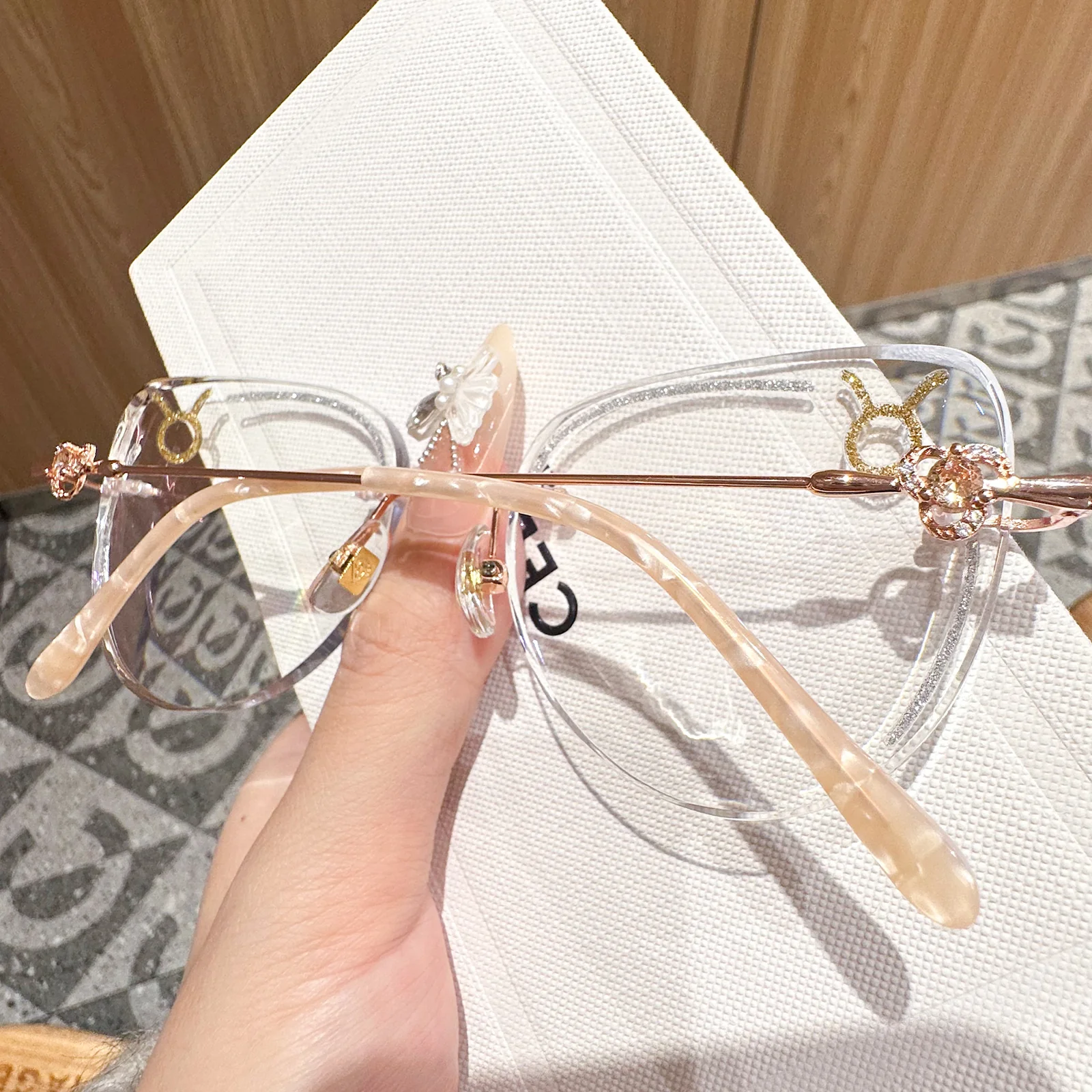 Taurus Eyeglasses - Image 7