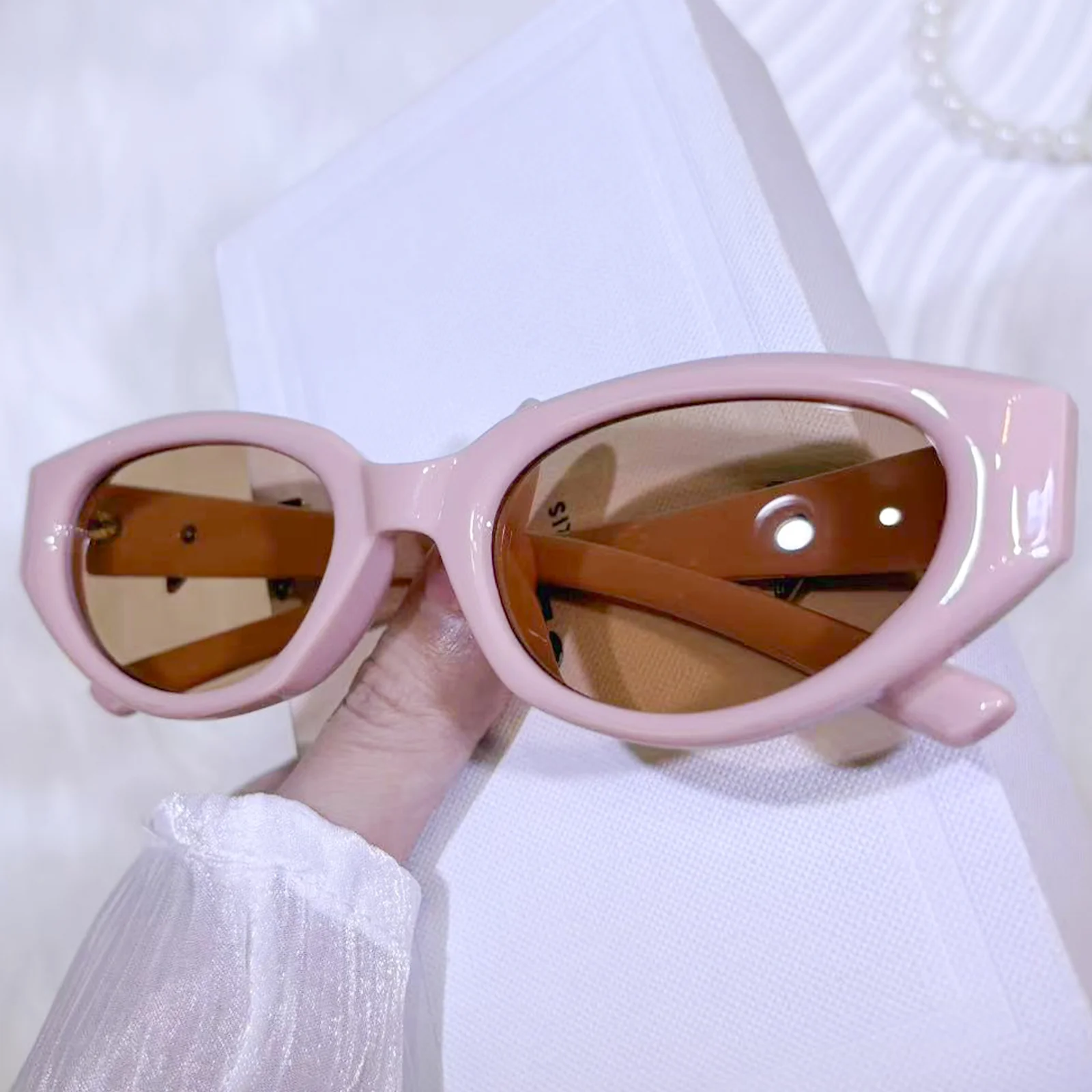 Thalina Sunglasses - Image 5