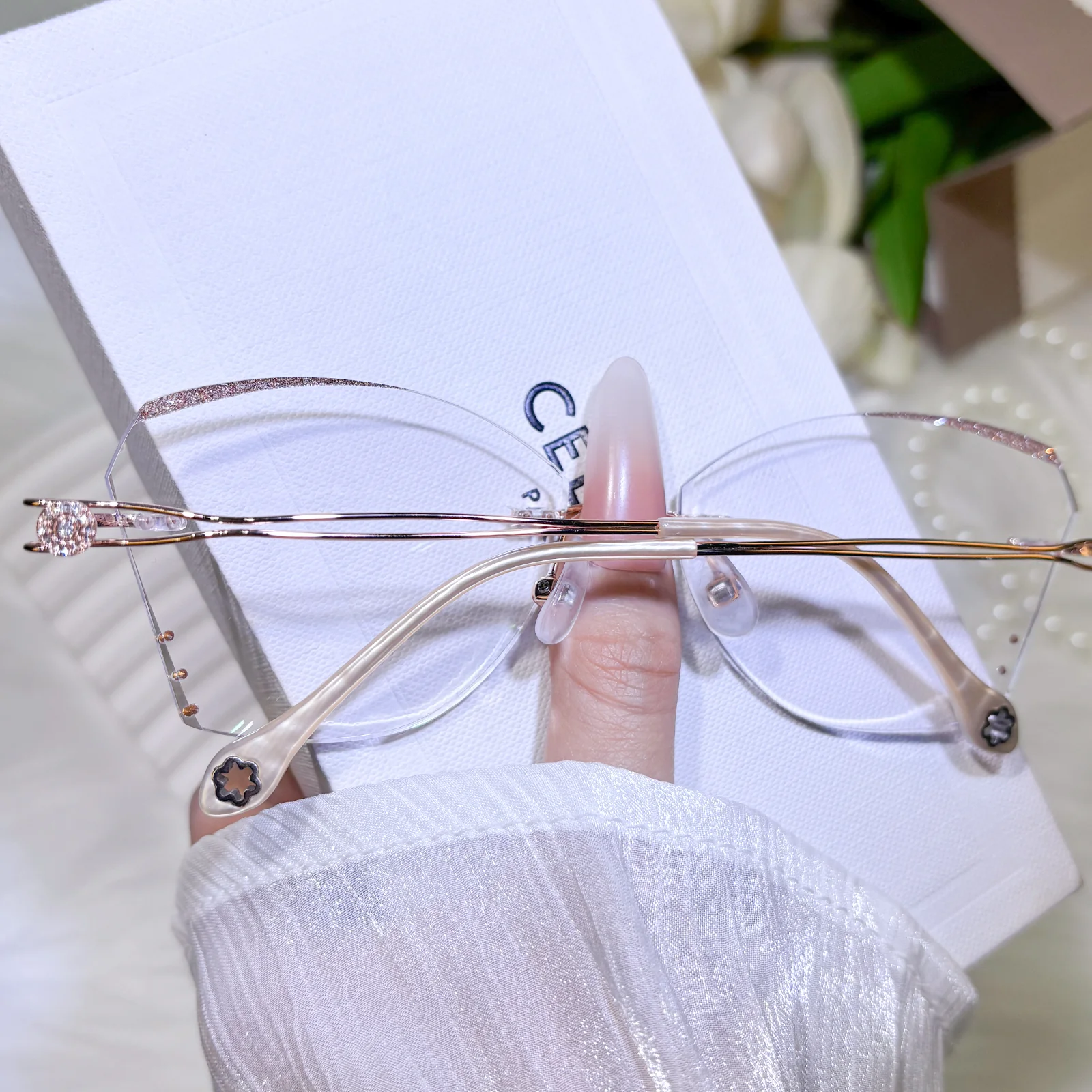 Tobi Eyeglasses - Image 11