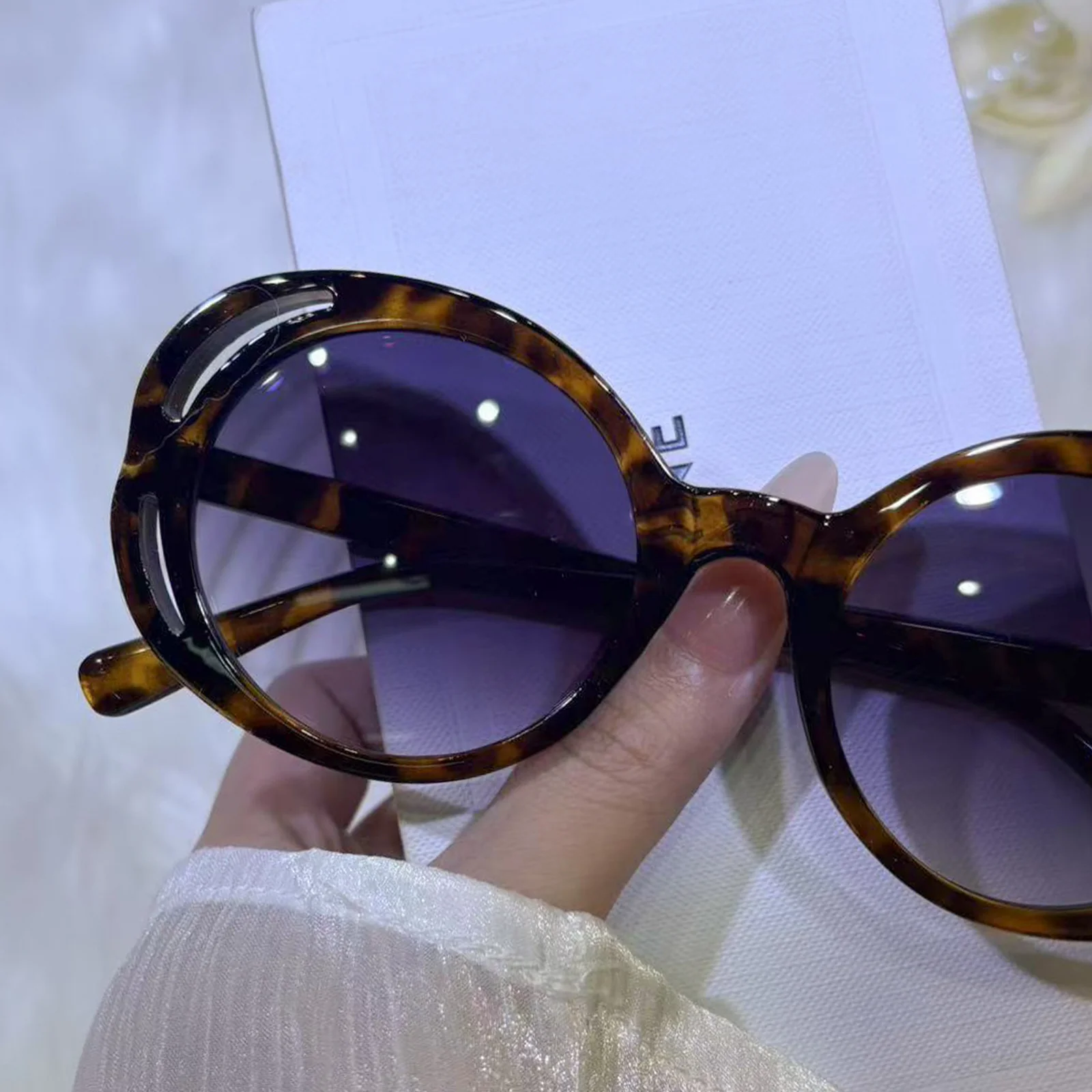 Tova Sunglasses - Image 16