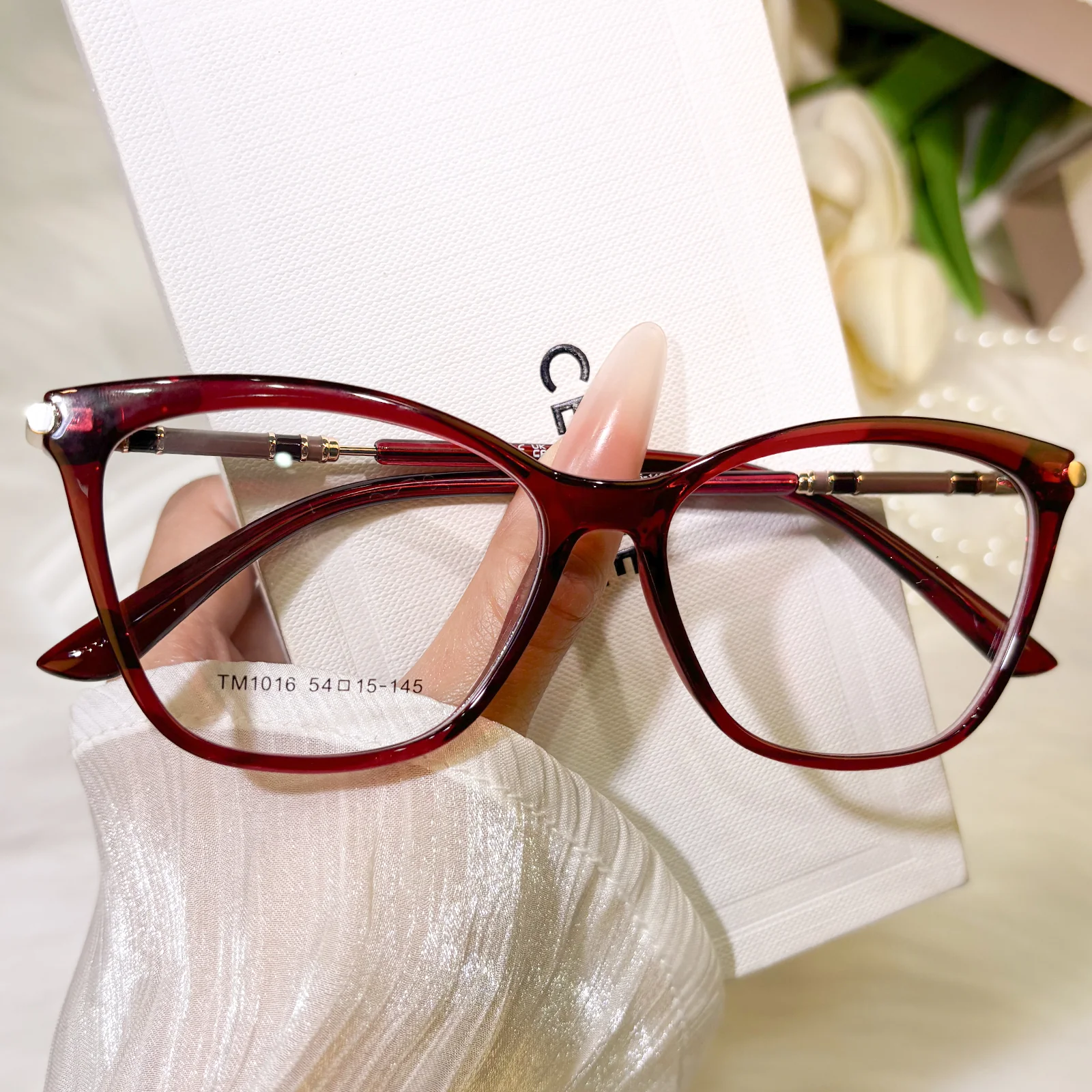 Tunny Eyeglasses - Image 8