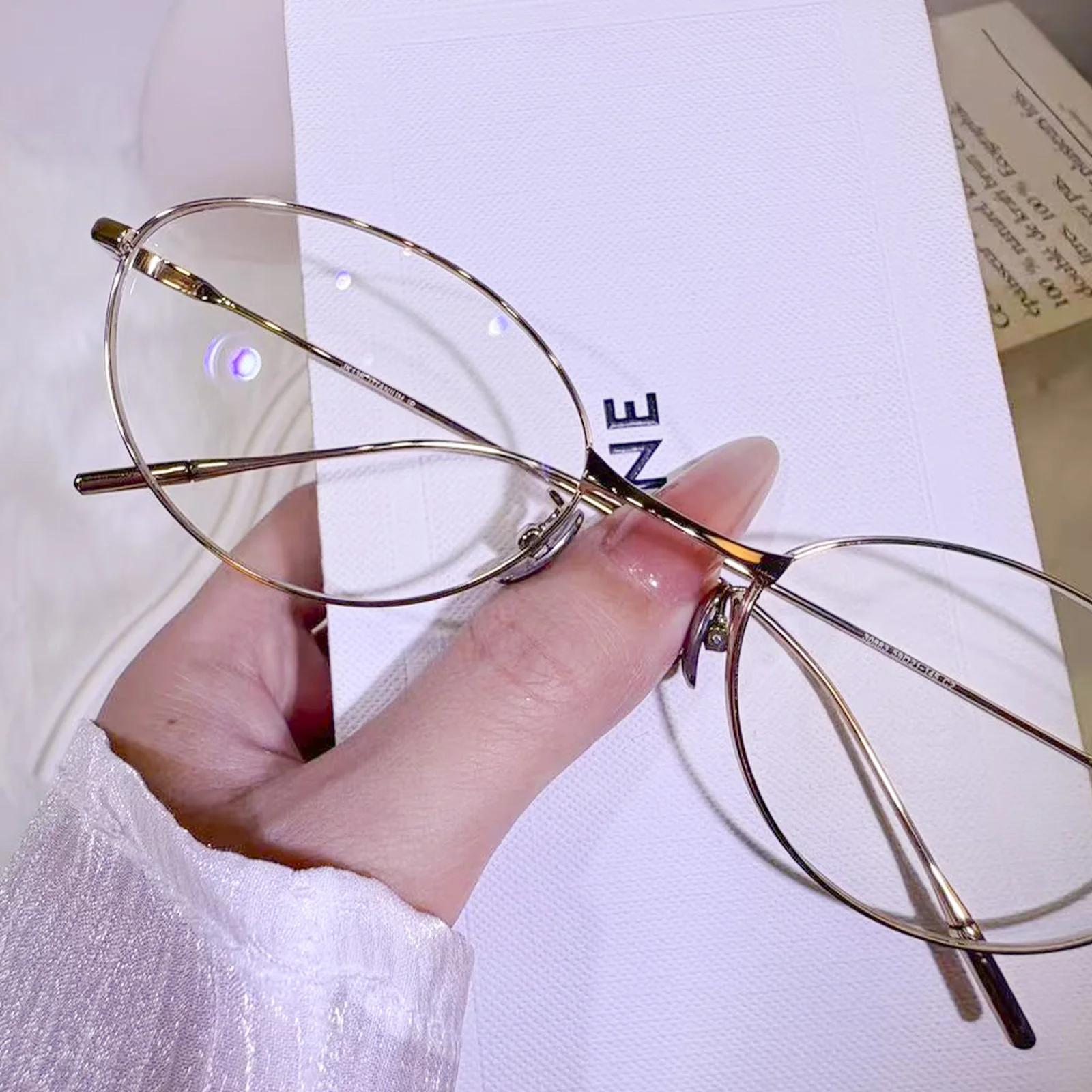 Vaila Eyeglasses - Image 3