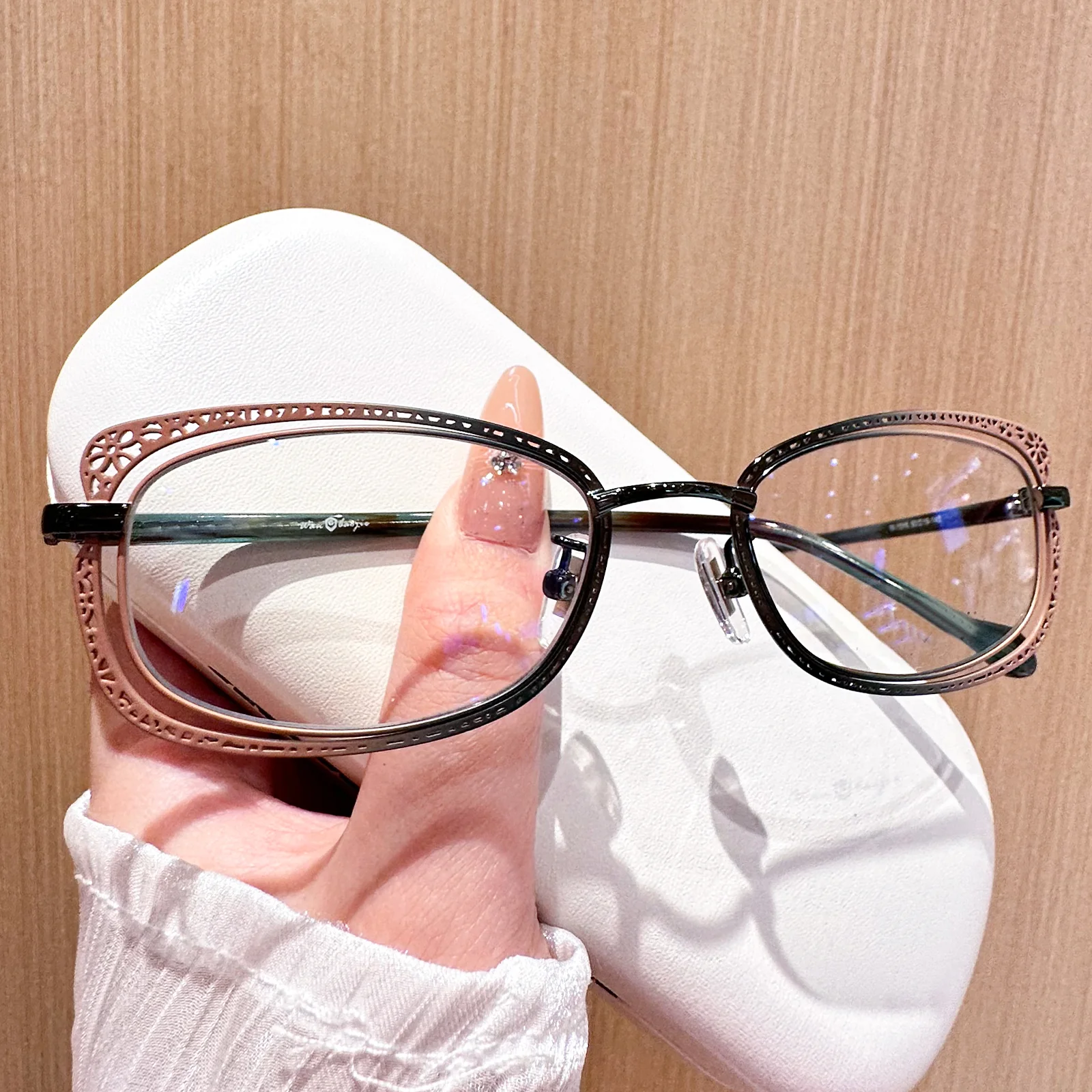 Victoria Eyeglasses - Image 6
