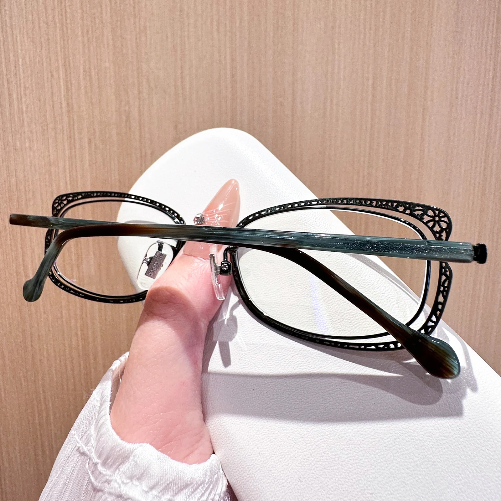 Victoria Eyeglasses - Image 8
