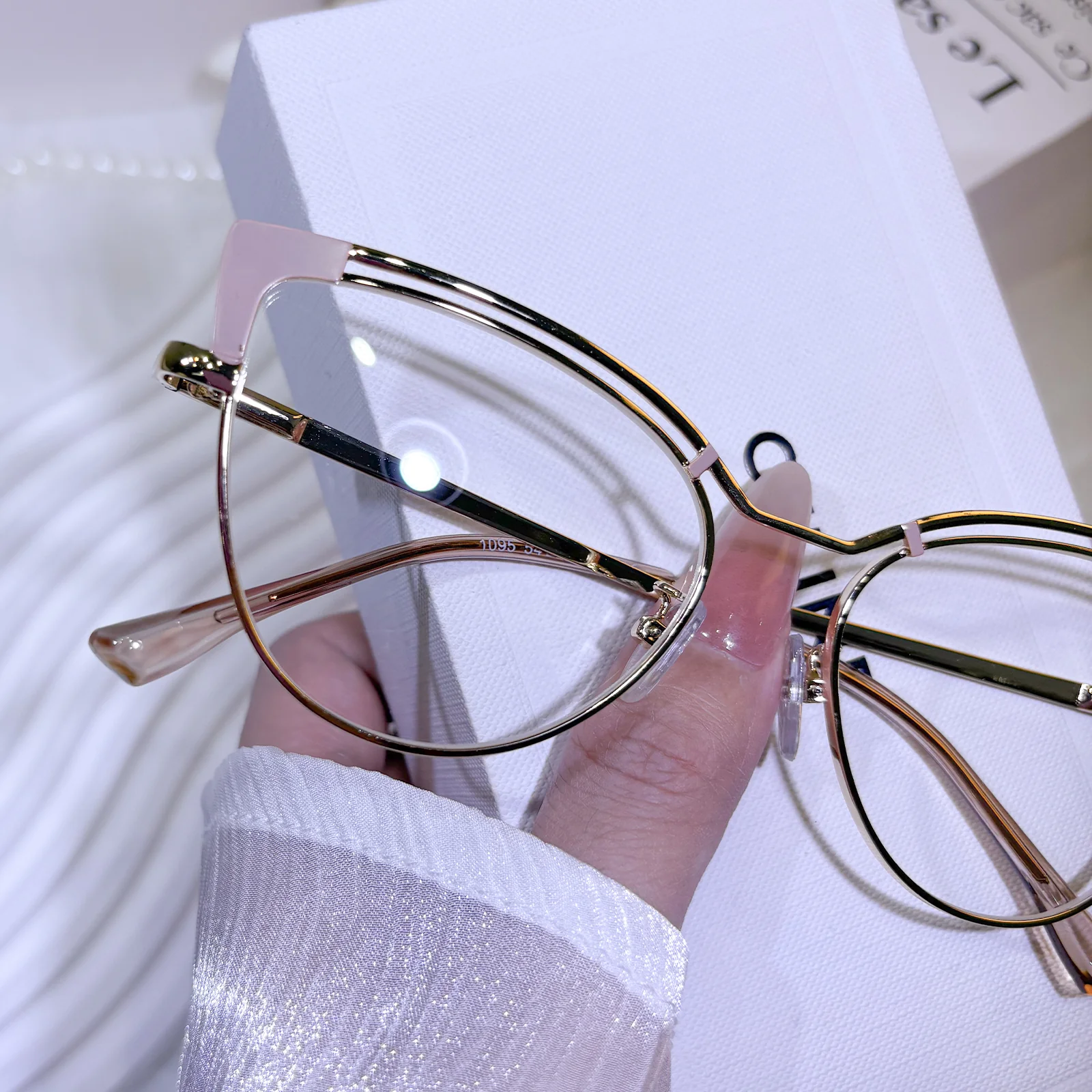 Vienne Eyeglasses - Image 2