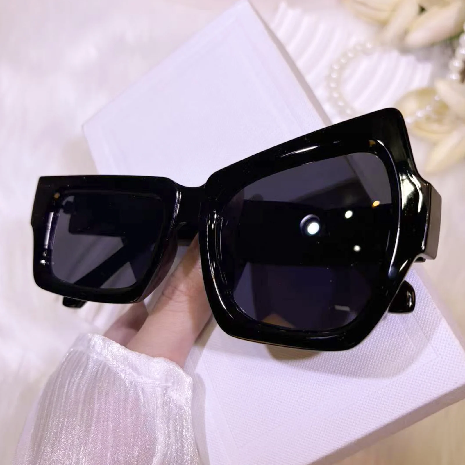 Viveca Sunglasses - Image 3